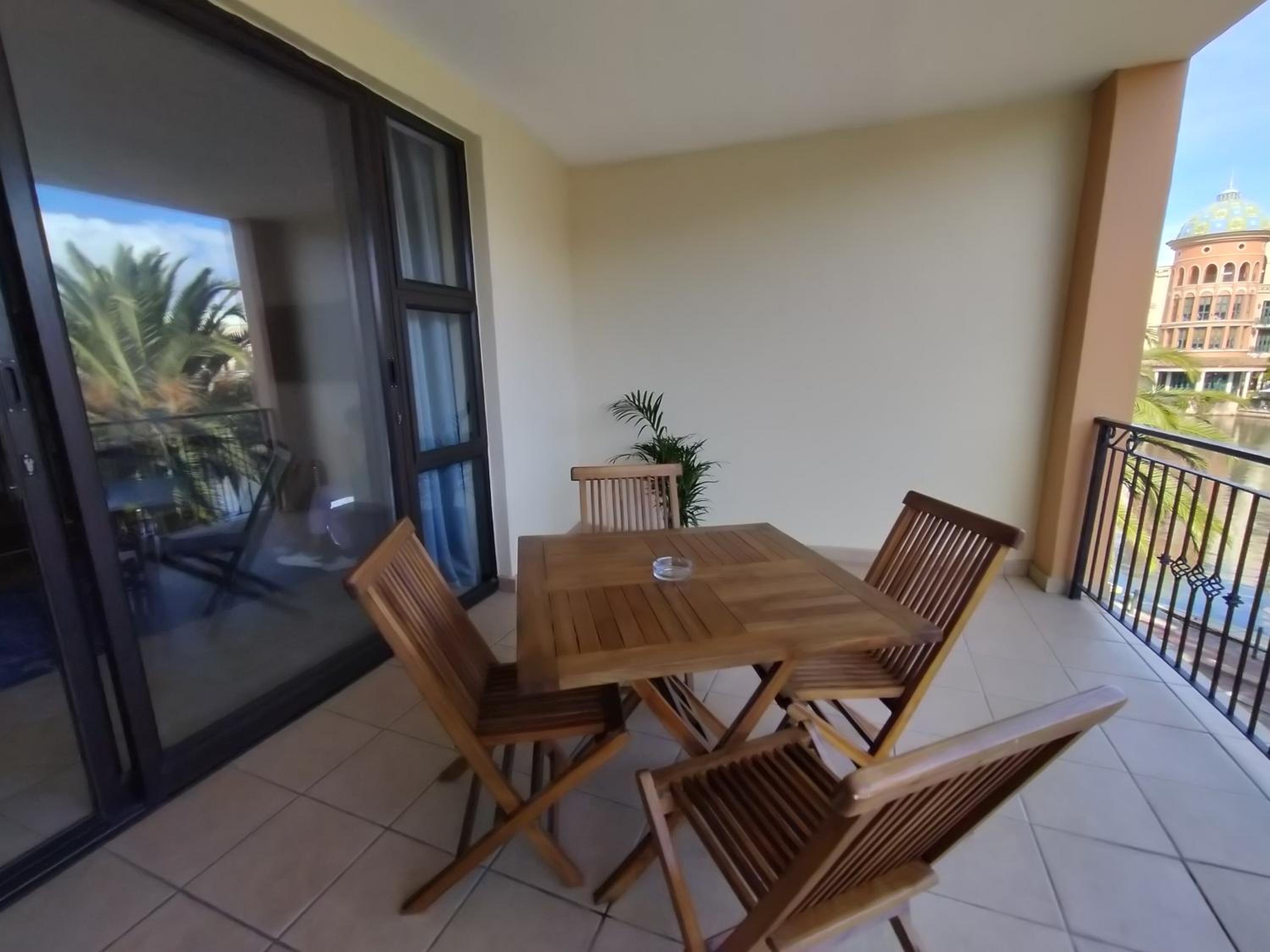 One-Bedroom Apartment - Photo 14