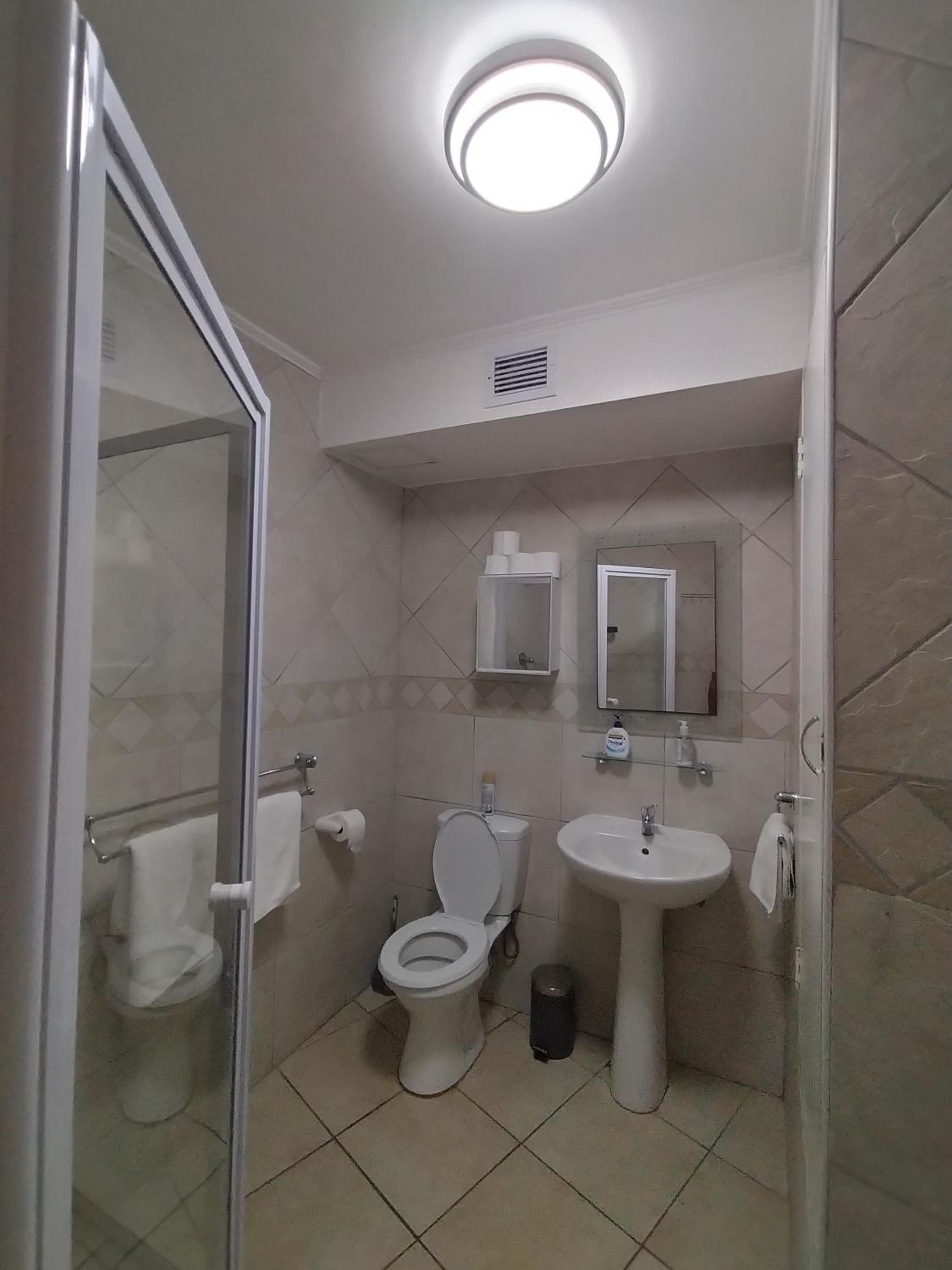 One-Bedroom Apartment - Photo 23