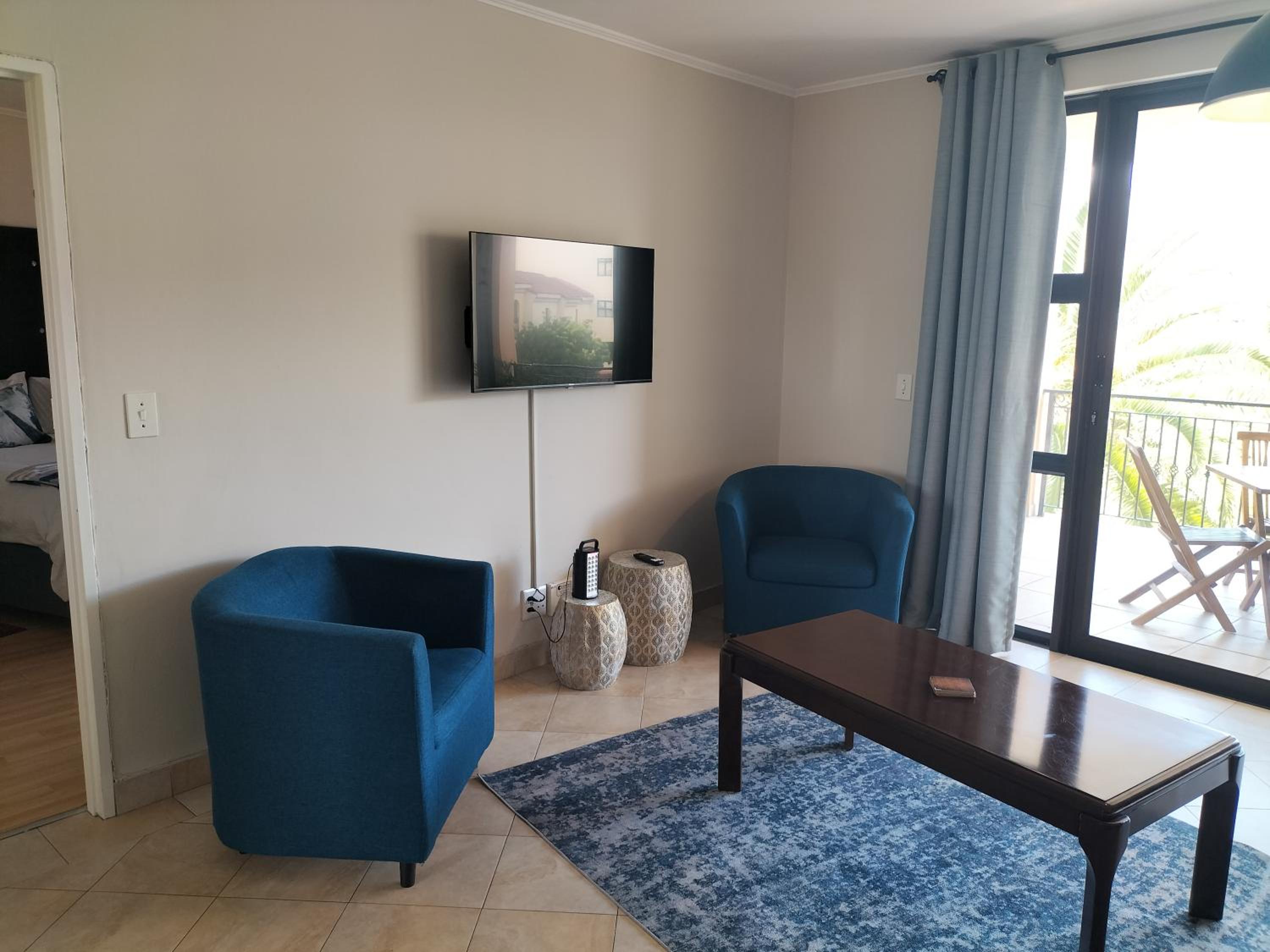 One-Bedroom Apartment - Photo 32