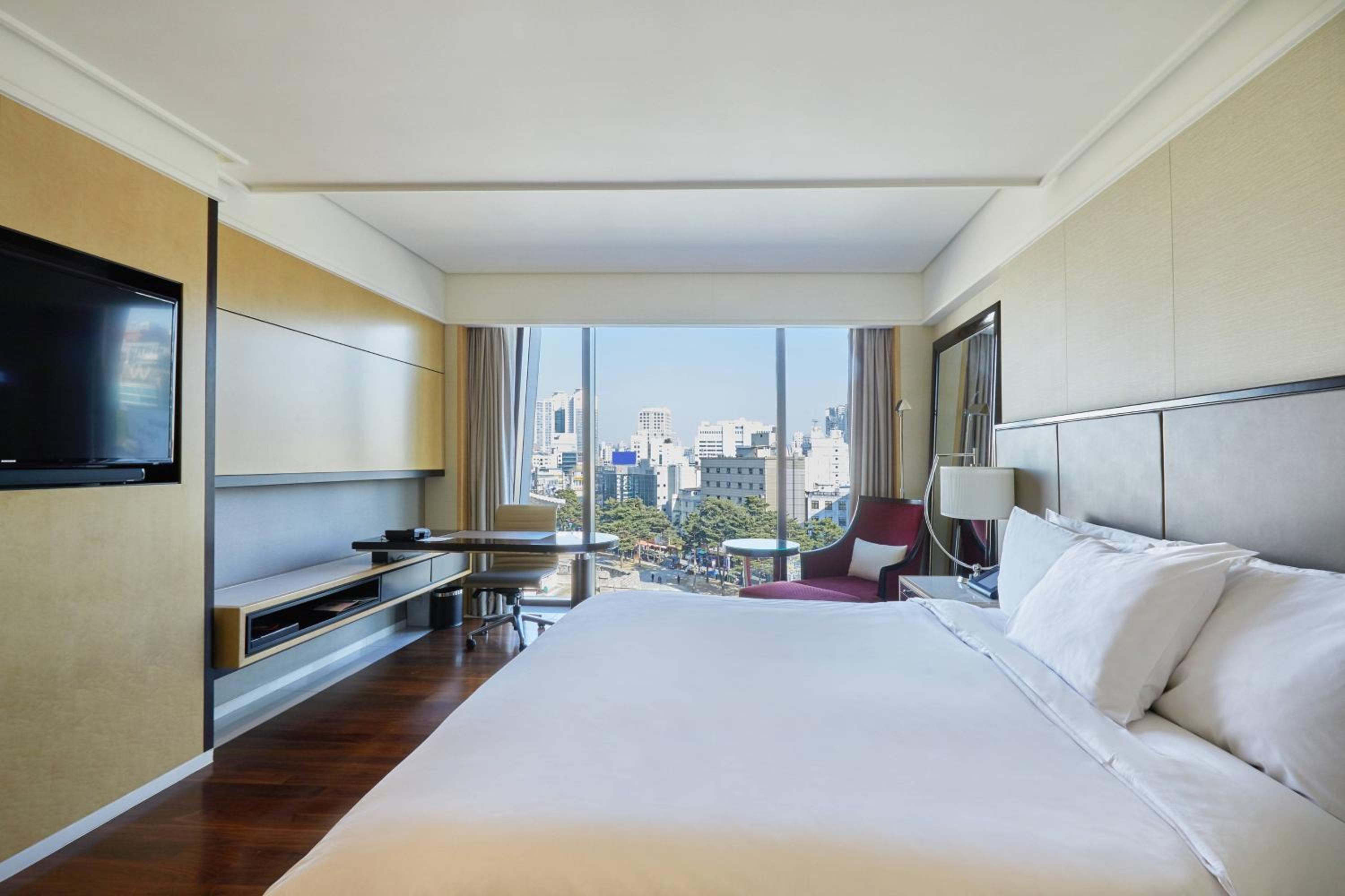 Deluxe Guest room, 1 King photo 1