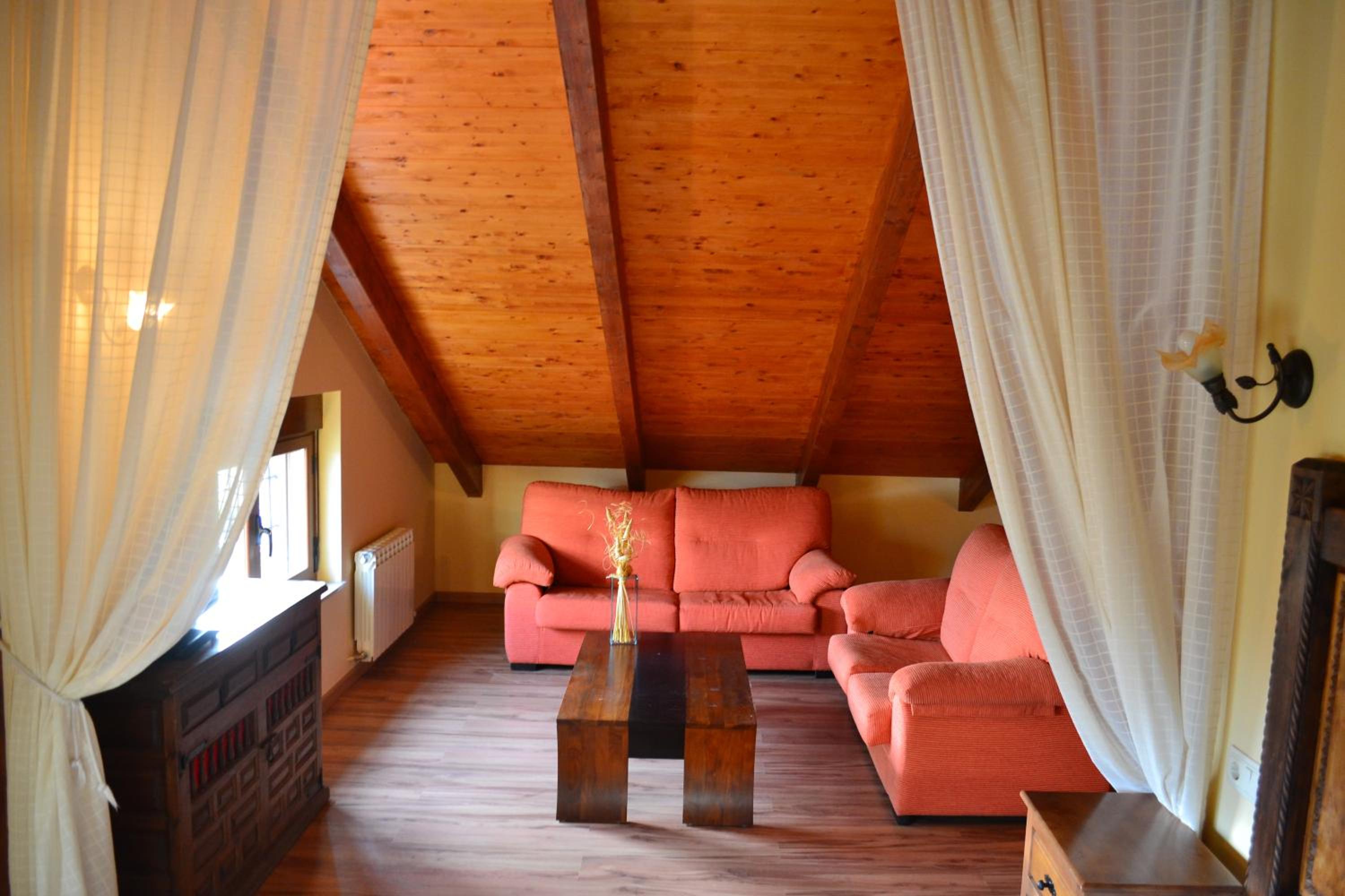 Suite with Hot Tub photo 3