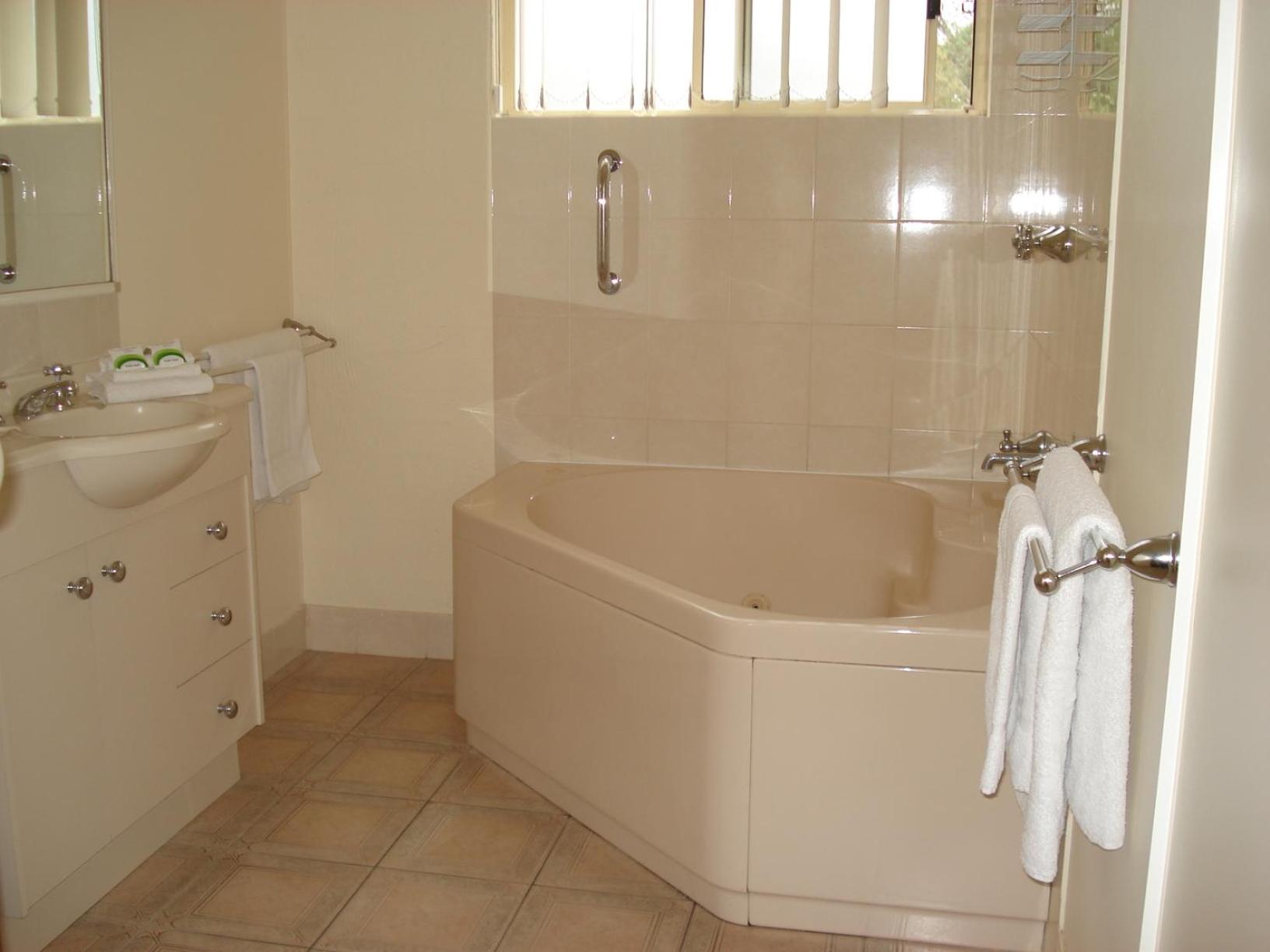Two-Bedroom Apartment One Bathroom photo 2