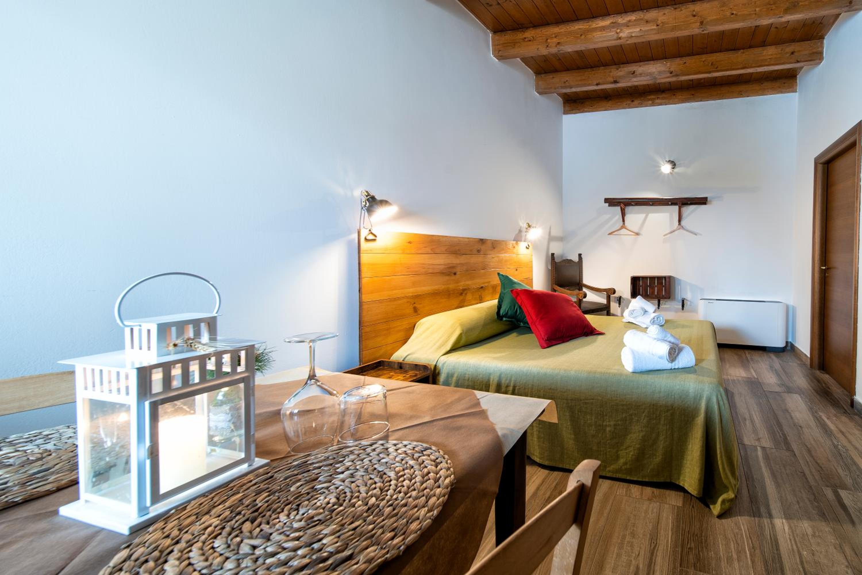 Standard Triple Room - Photo 3