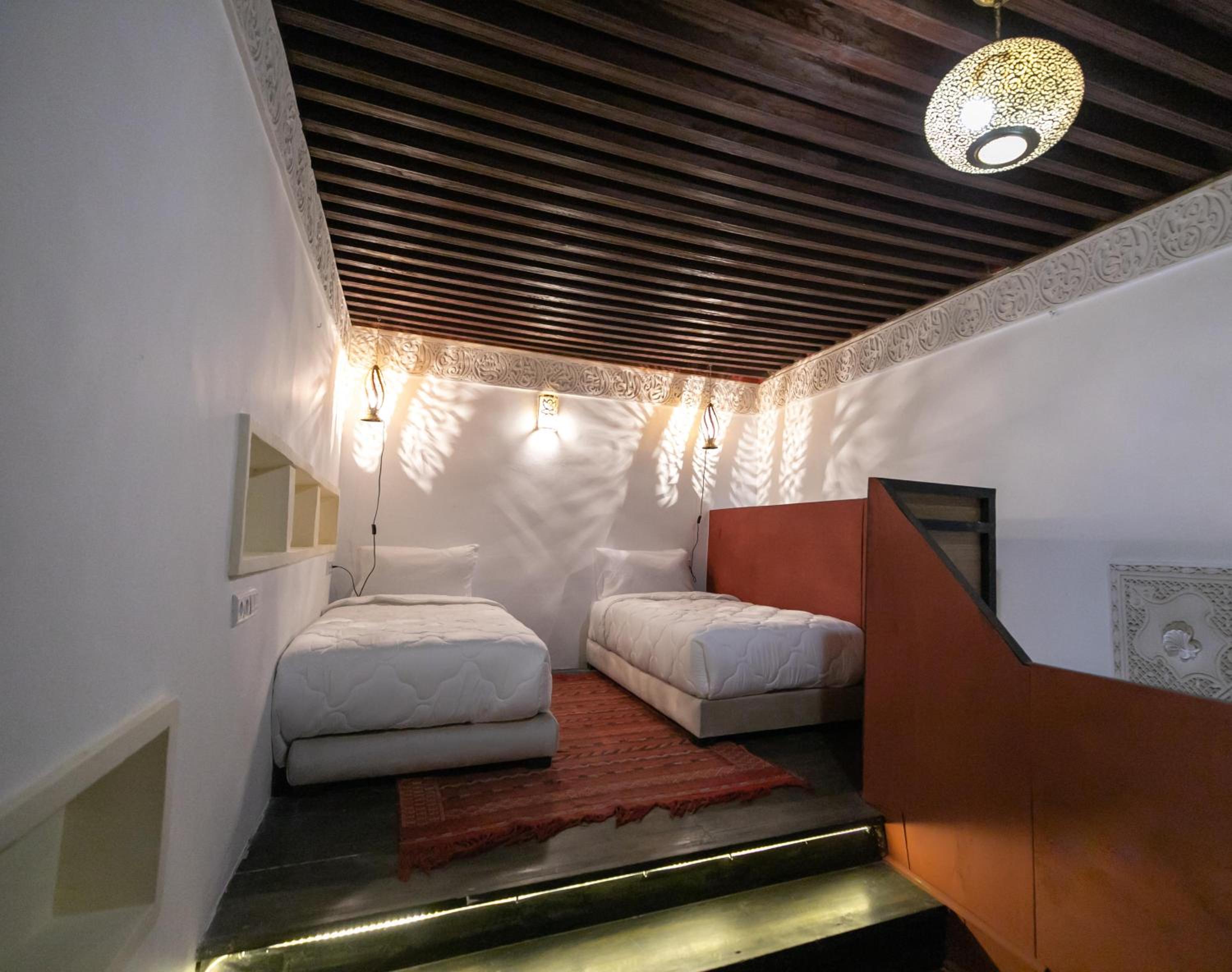 Deluxe Family Suite - Photo 3