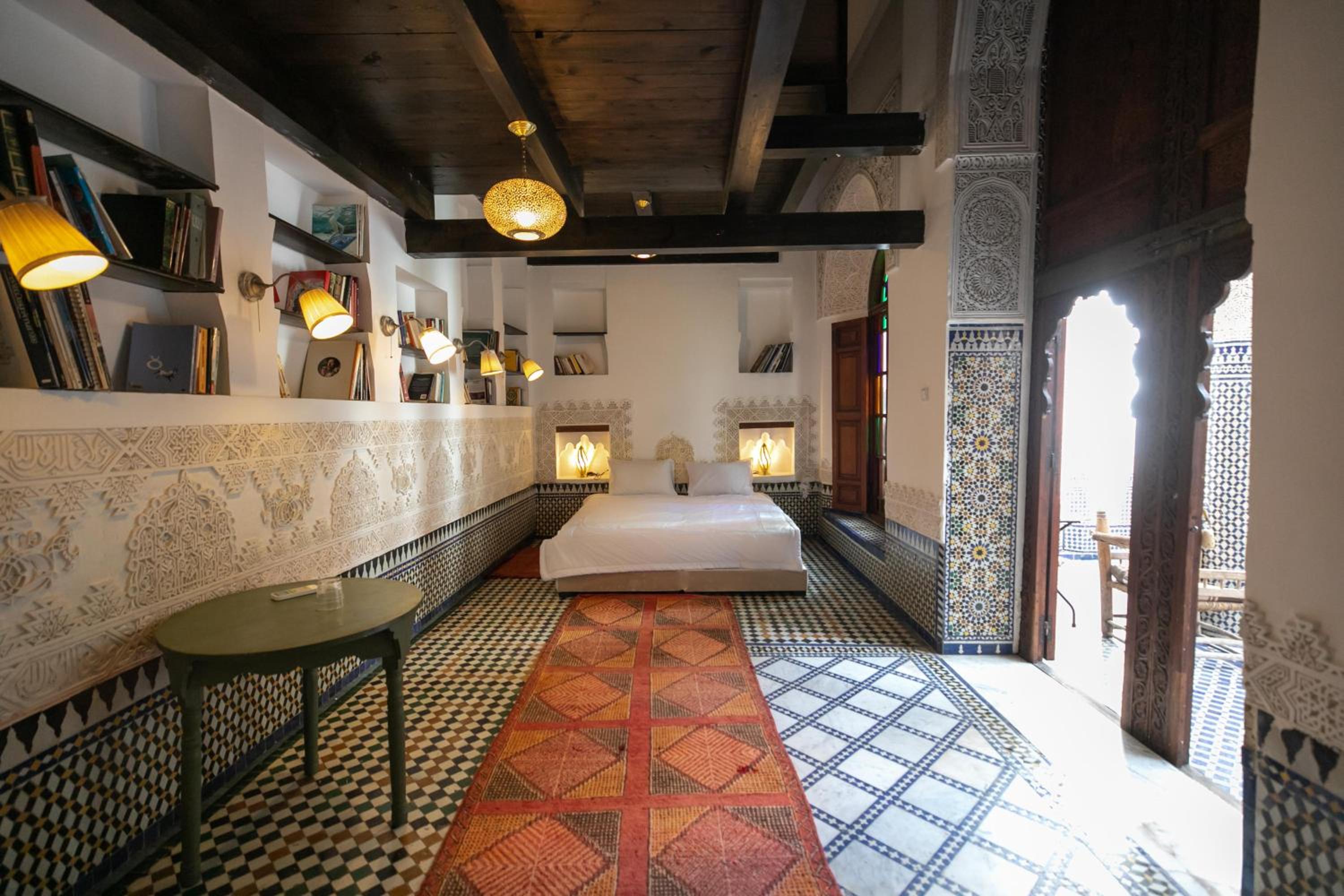 Deluxe Family Suite - Photo 2