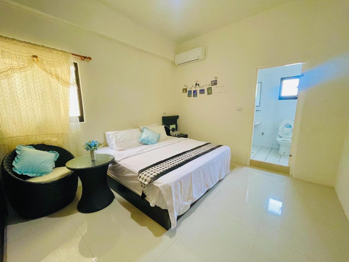 Standard Double Room photo 2