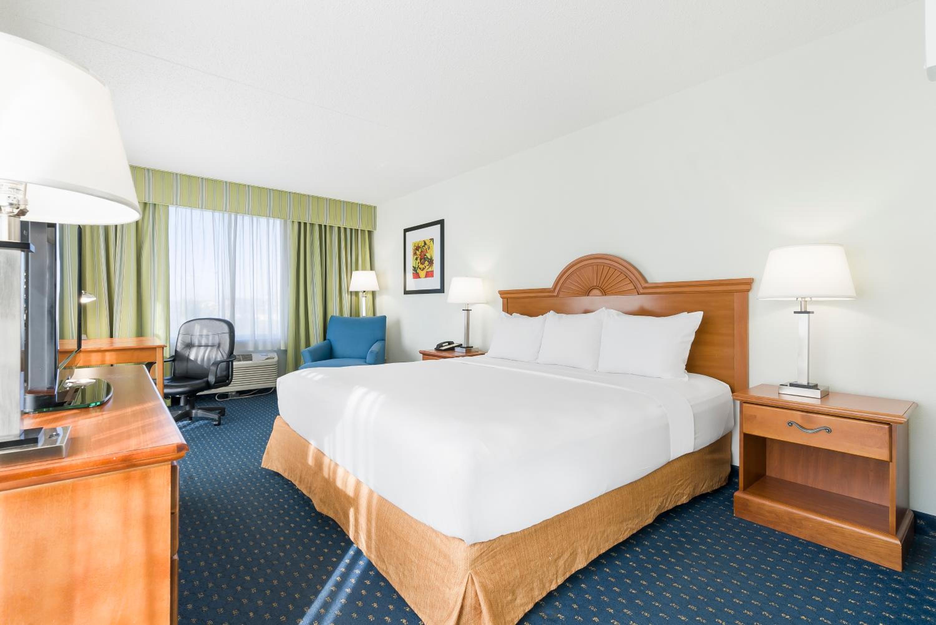 Thousand Hills Resort Hotel