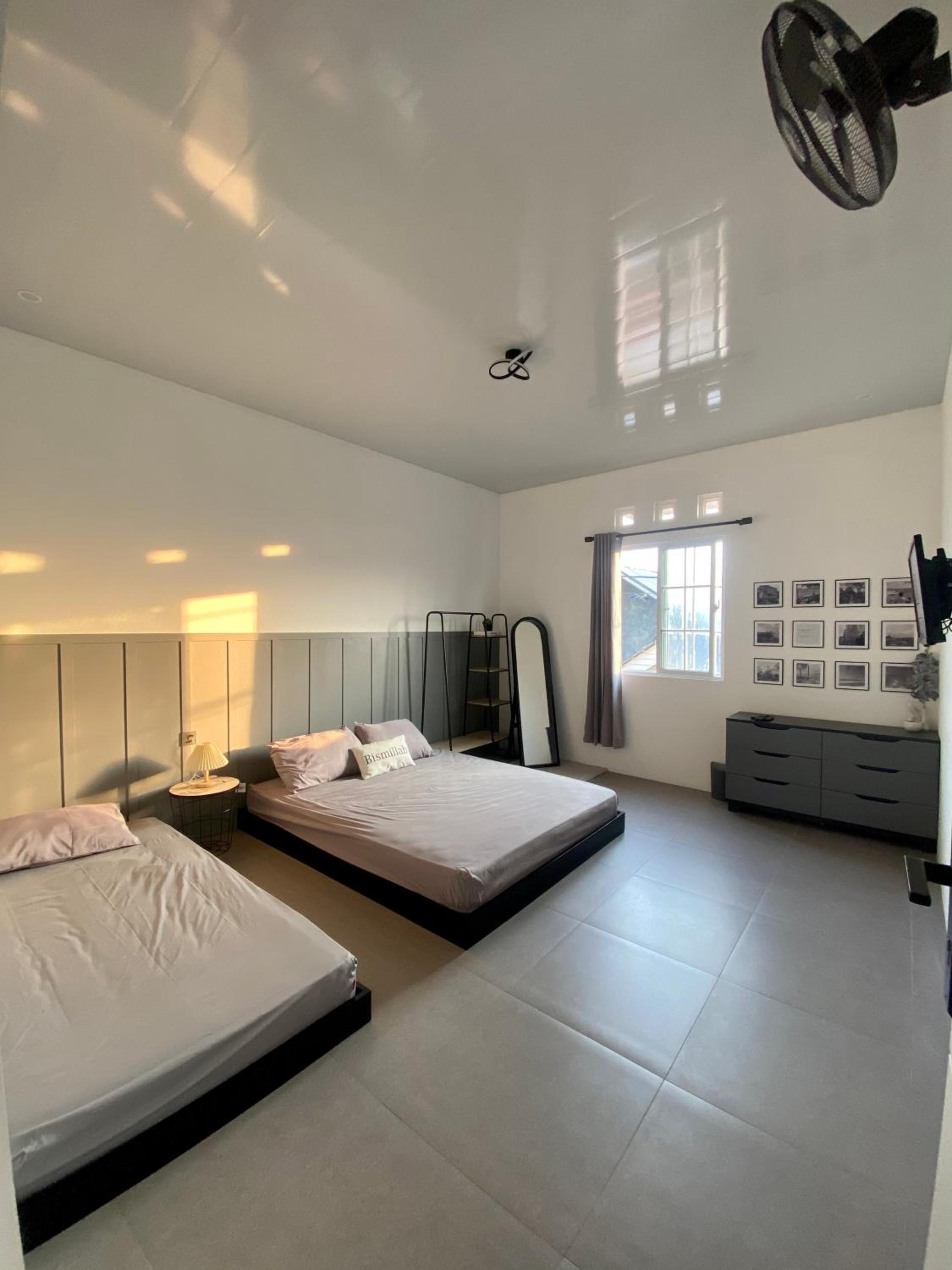 Apartment With Shared Bathroom photo 3