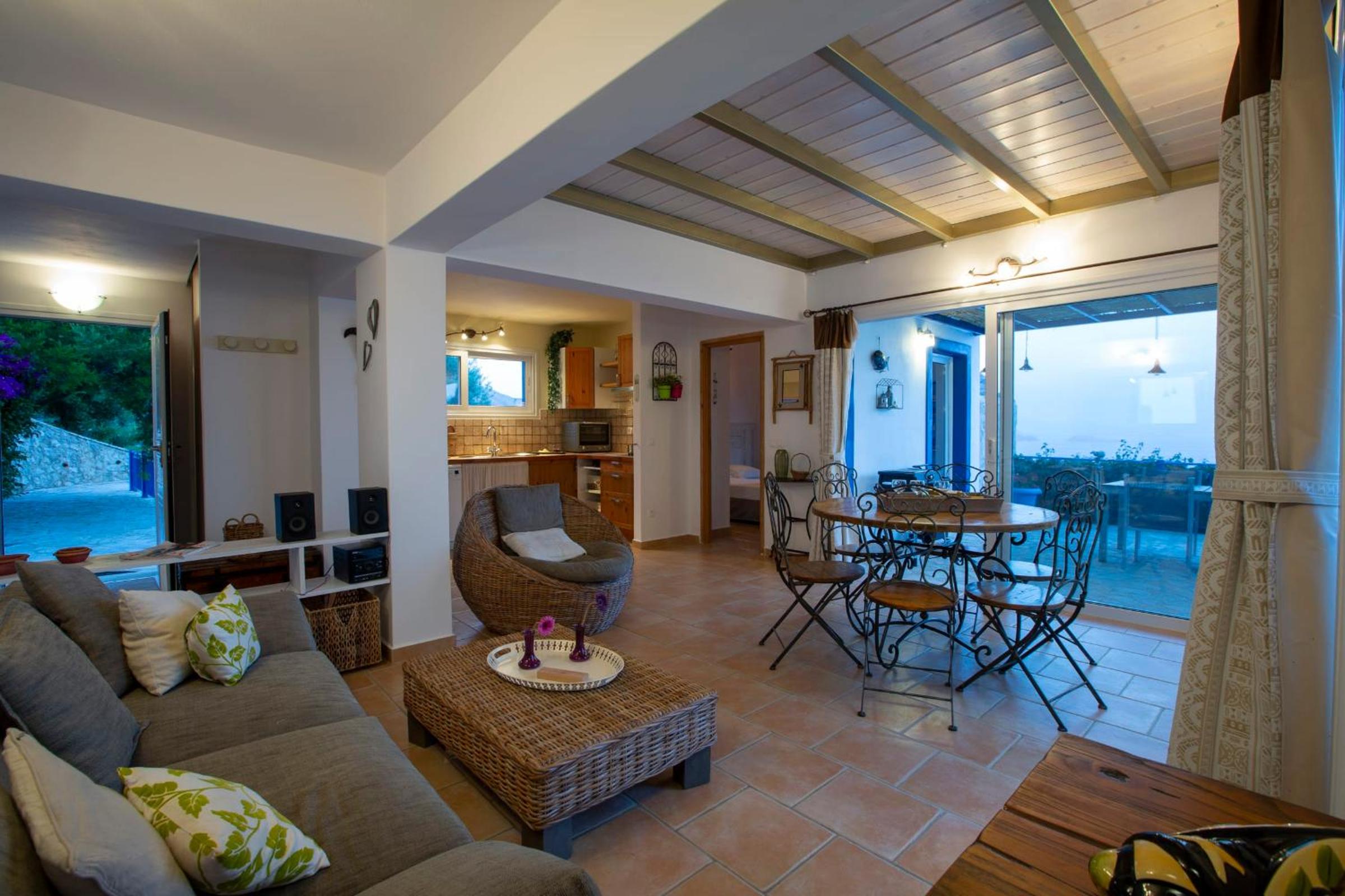 Villa photo 1