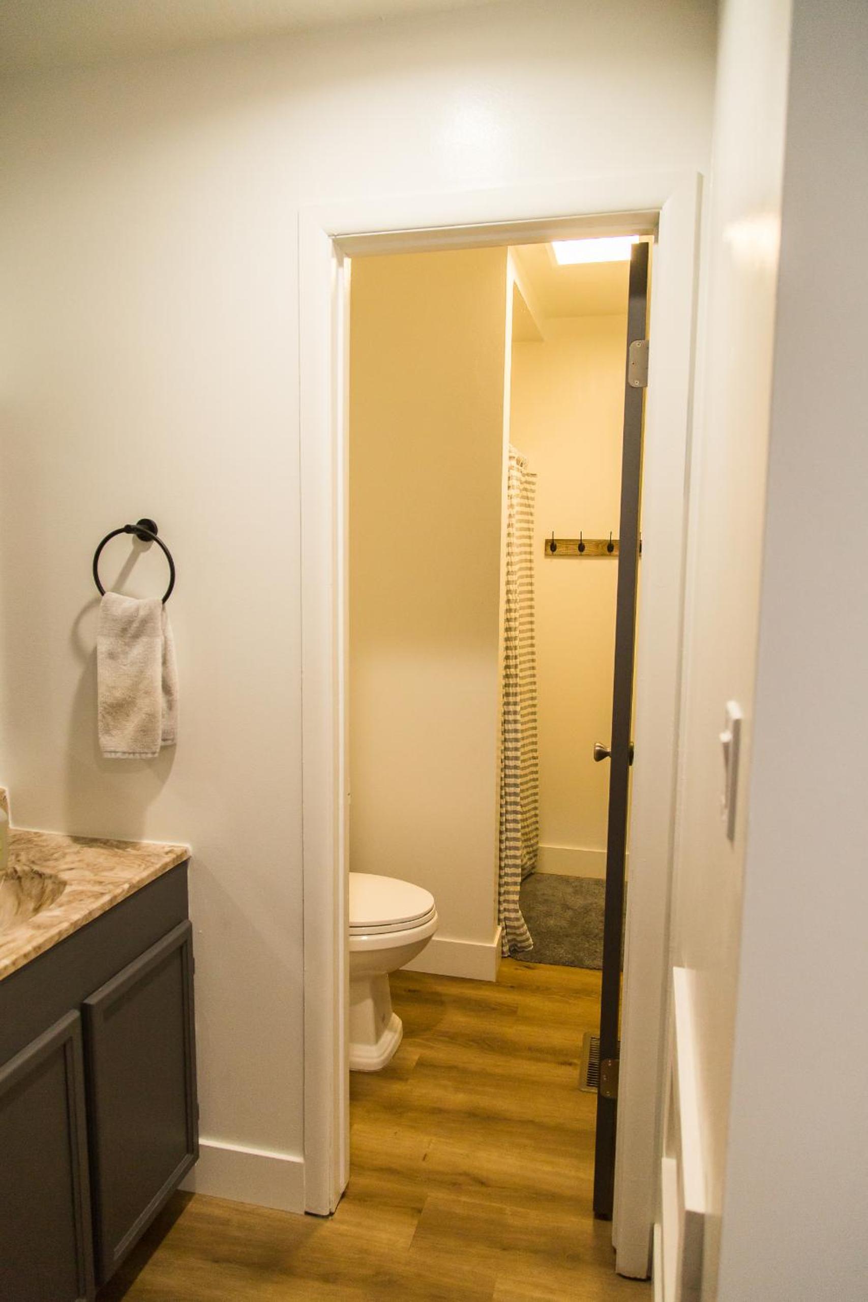 Quadruple Room with Shower - Photo 6