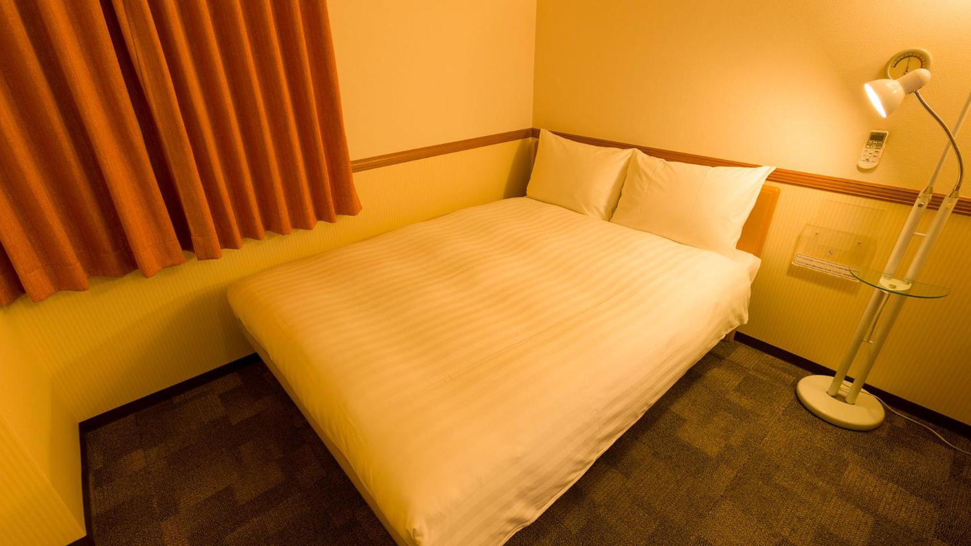 Double Room A - Smoking - Photo 8