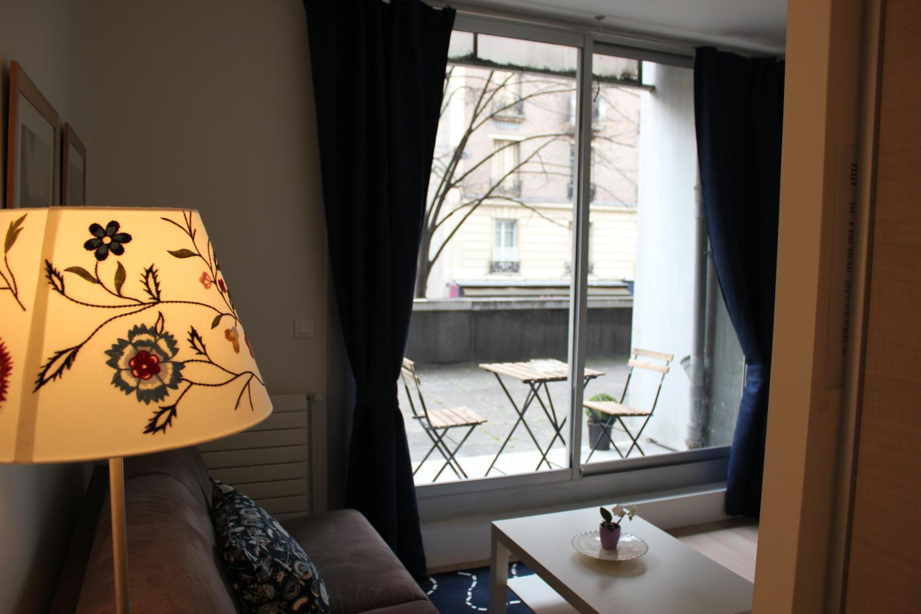 Studio with Balcony photo 1