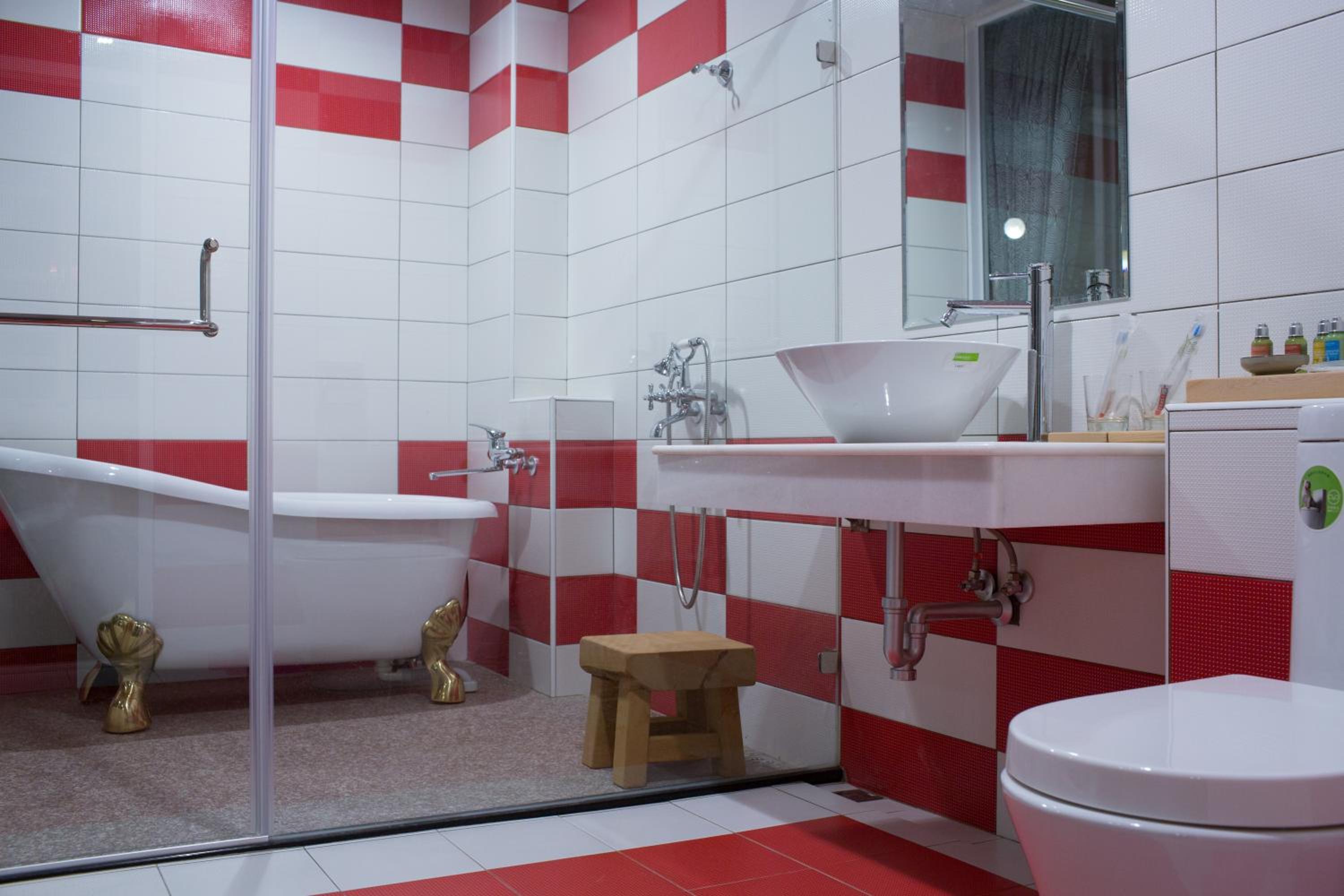 Deluxe Double Room with Bath photo 2