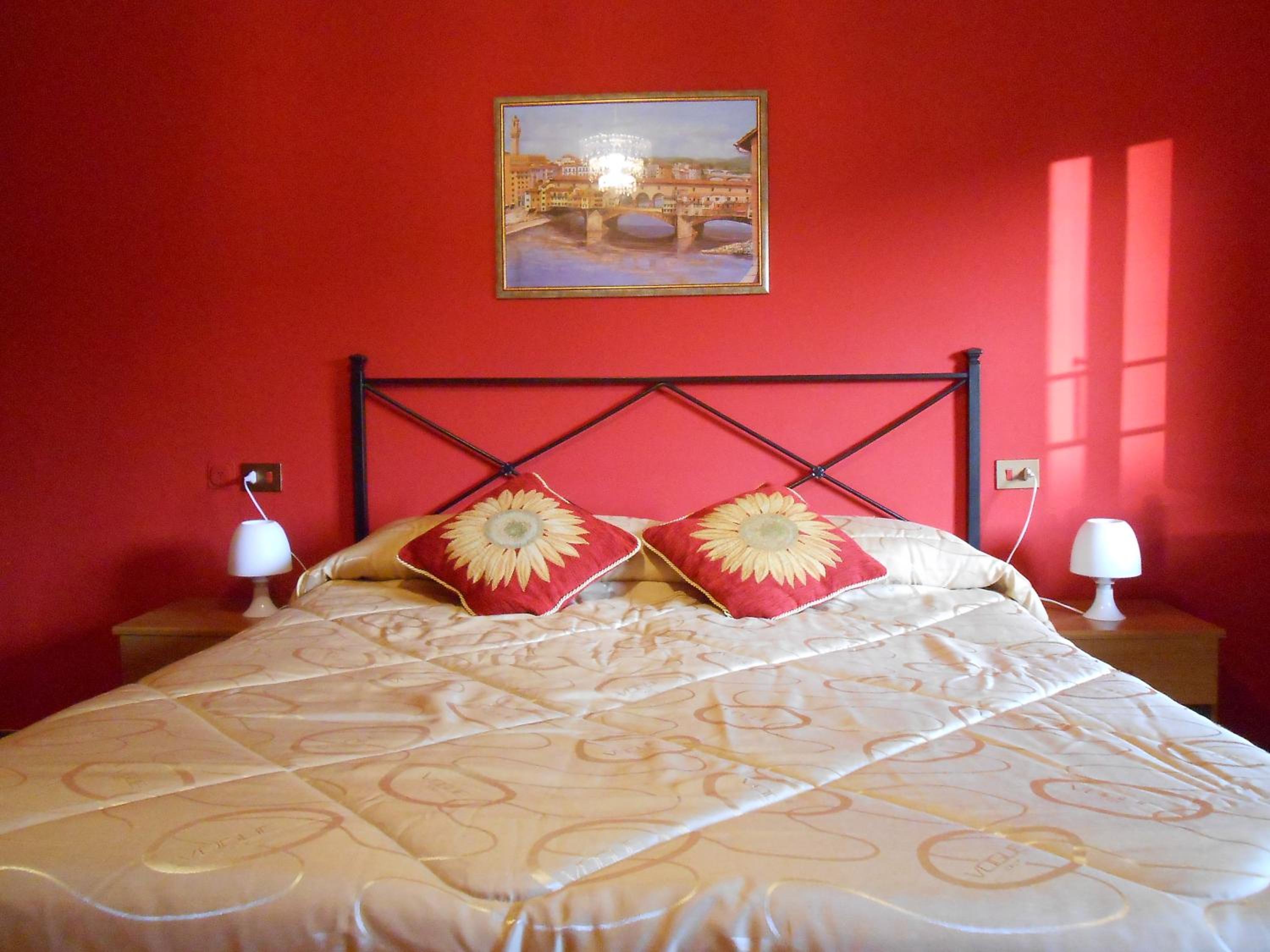 Quadruple Room with Private Bathroom - Photo 2
