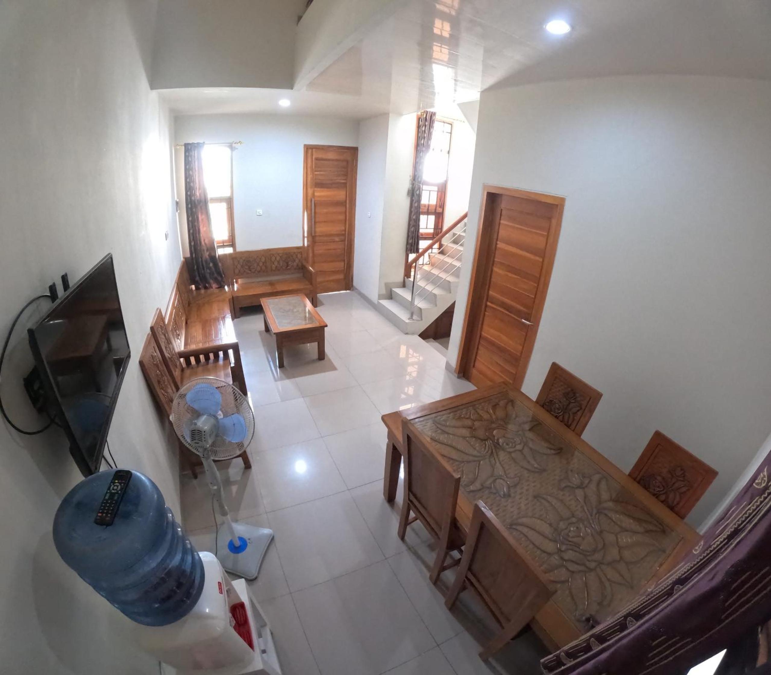 Three-Bedroom House photo 1