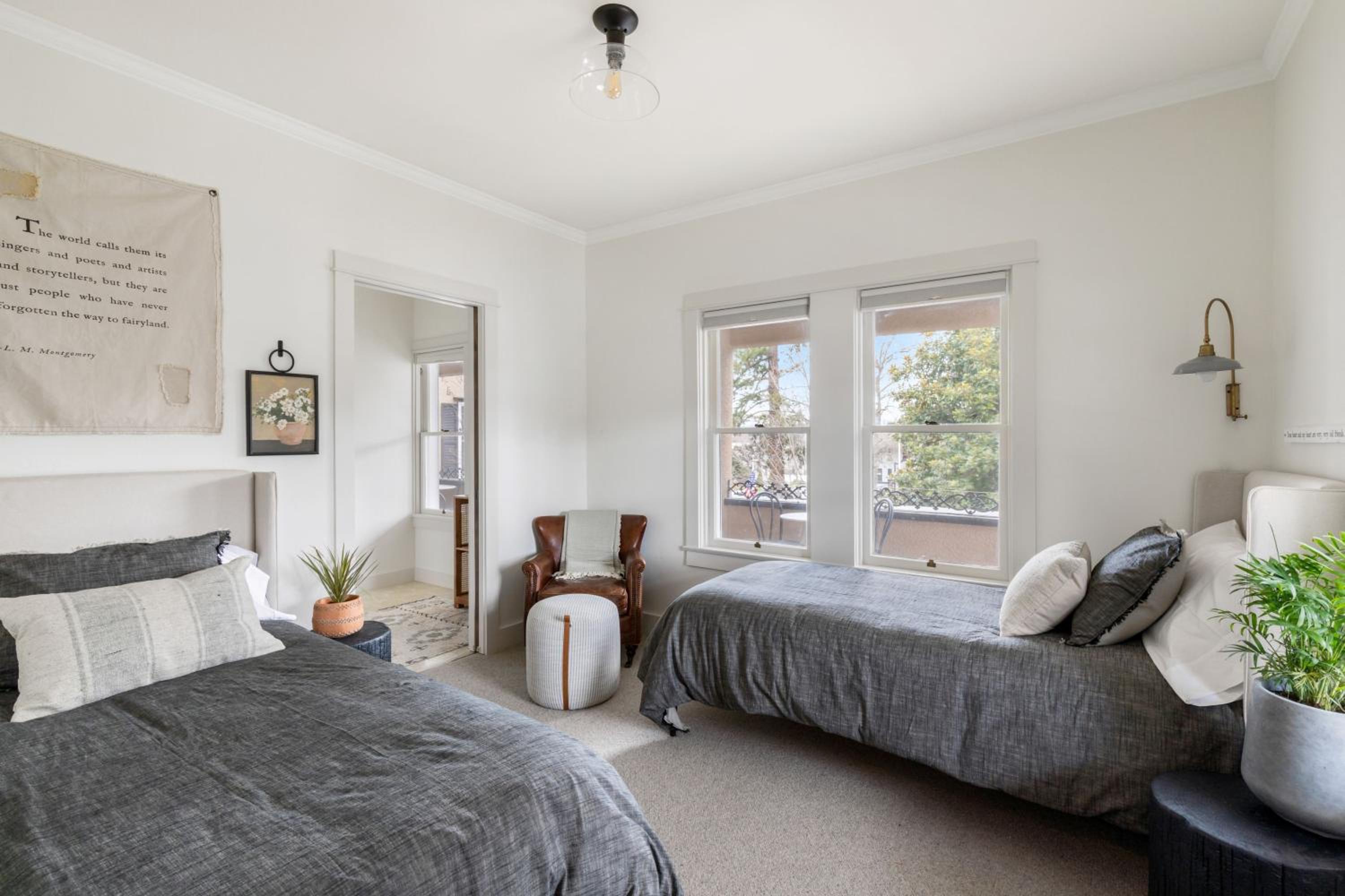 Standard Double Room photo 3
