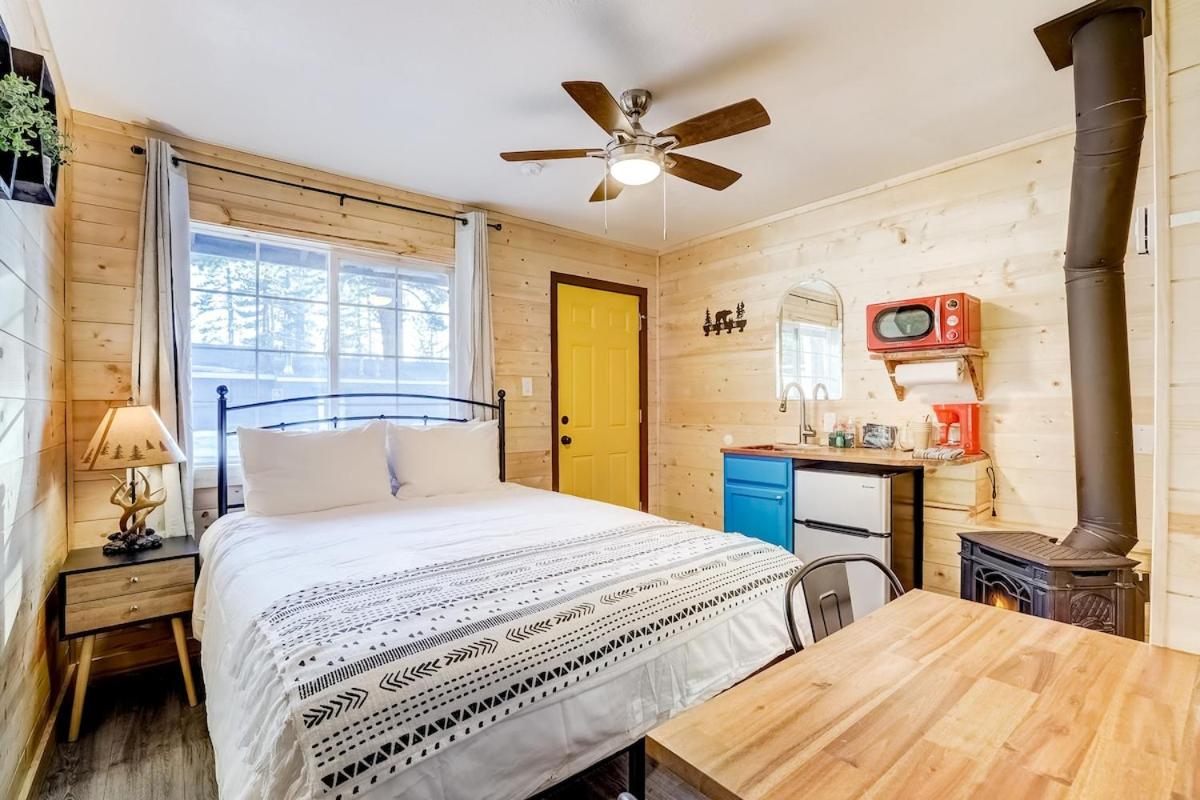 Studio Apartment with Queen Bed