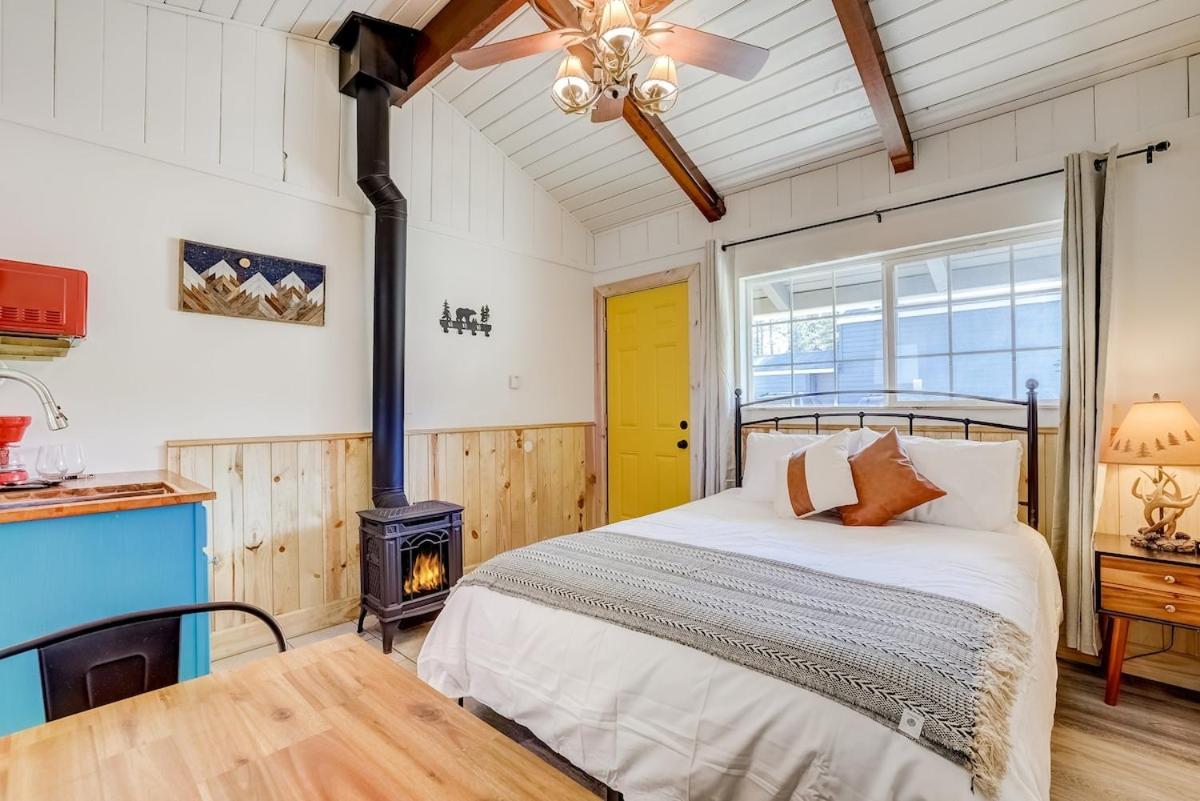 Studio Apartment with Queen Bed