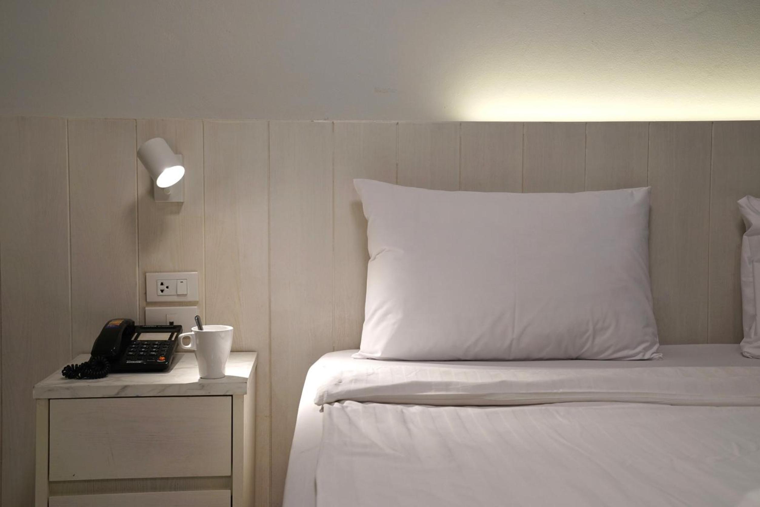 Double Room with Balcony (2 Adults + 1 Child) photo 2