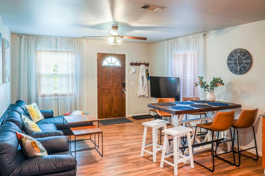 Two-Bedroom House photo 1