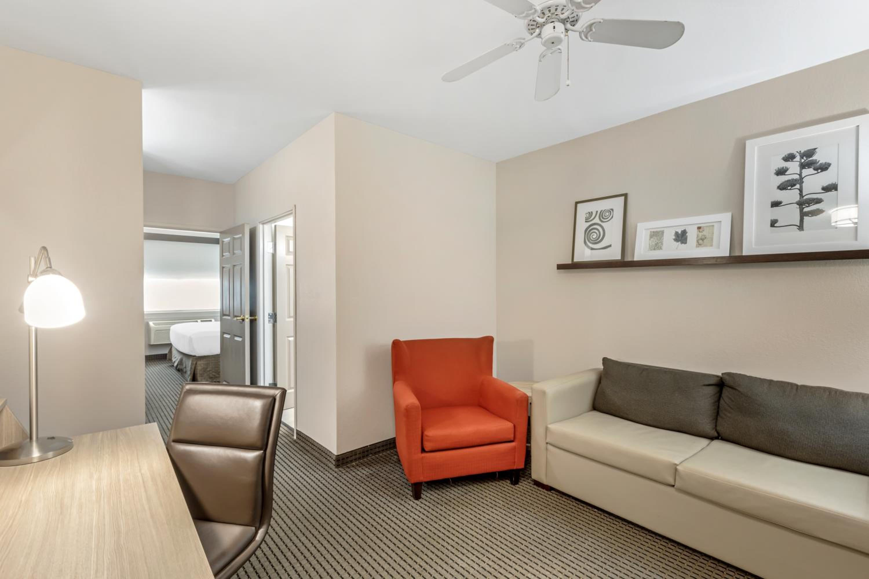 One-Bedroom King Suite - Disability Access - Photo 5