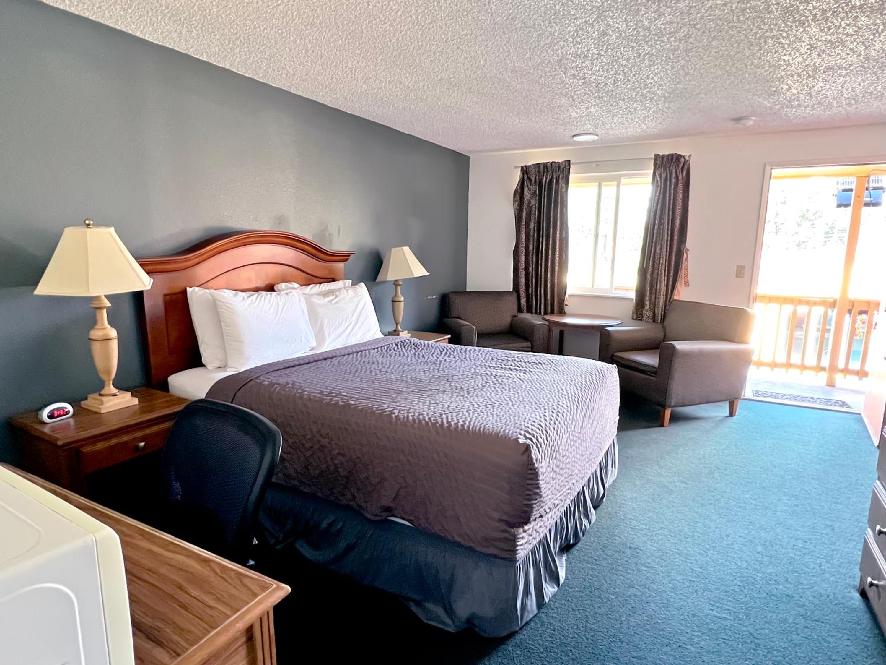 Standard Queen Room photo 1
