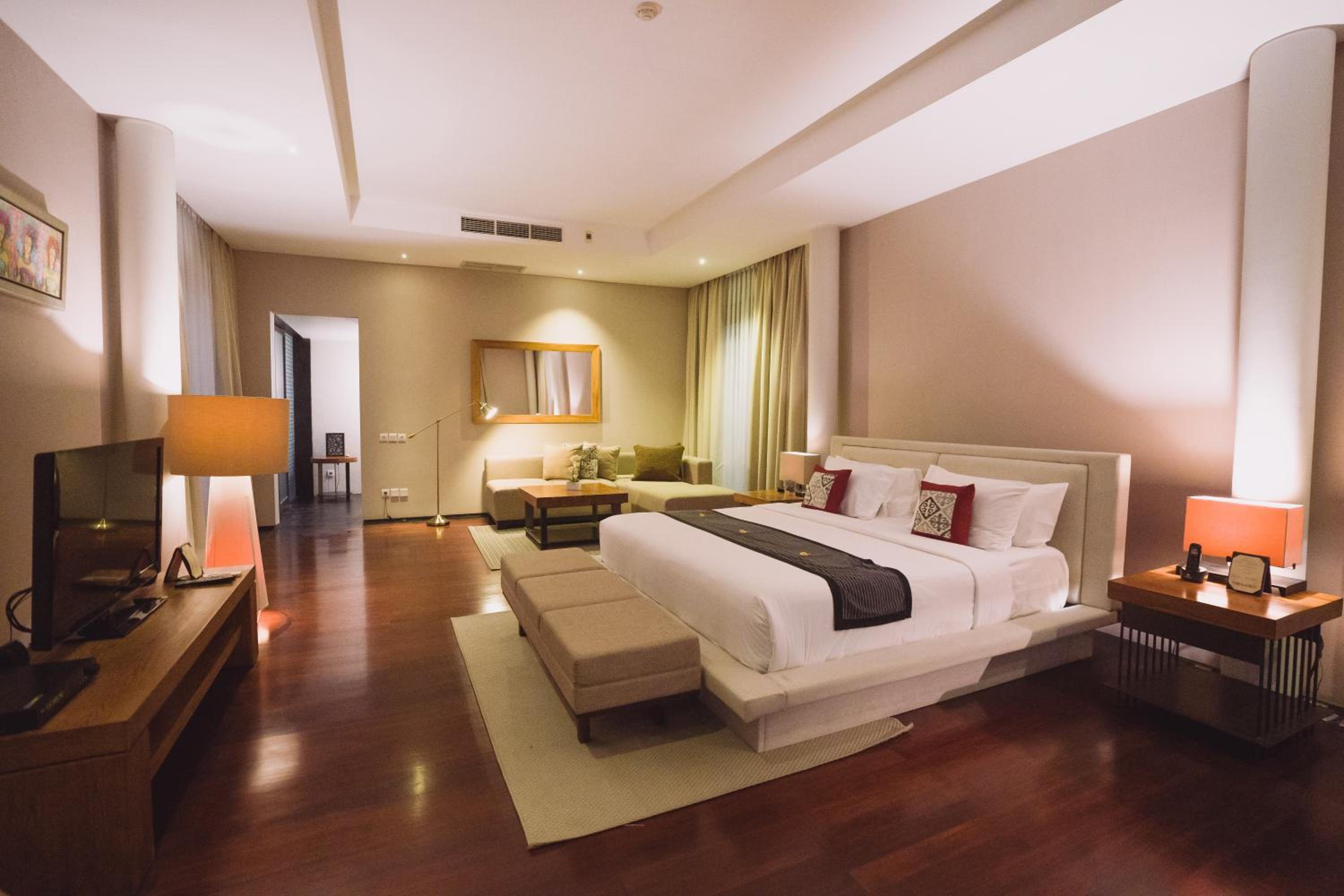 One-Bedroom Royal Pool Villa - 4 Person