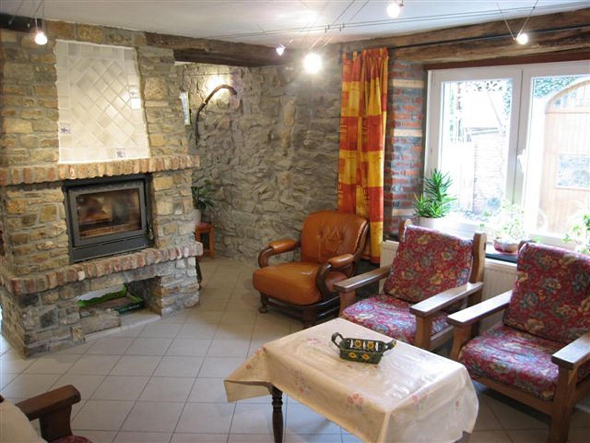 Six-Bedroom House photo 1