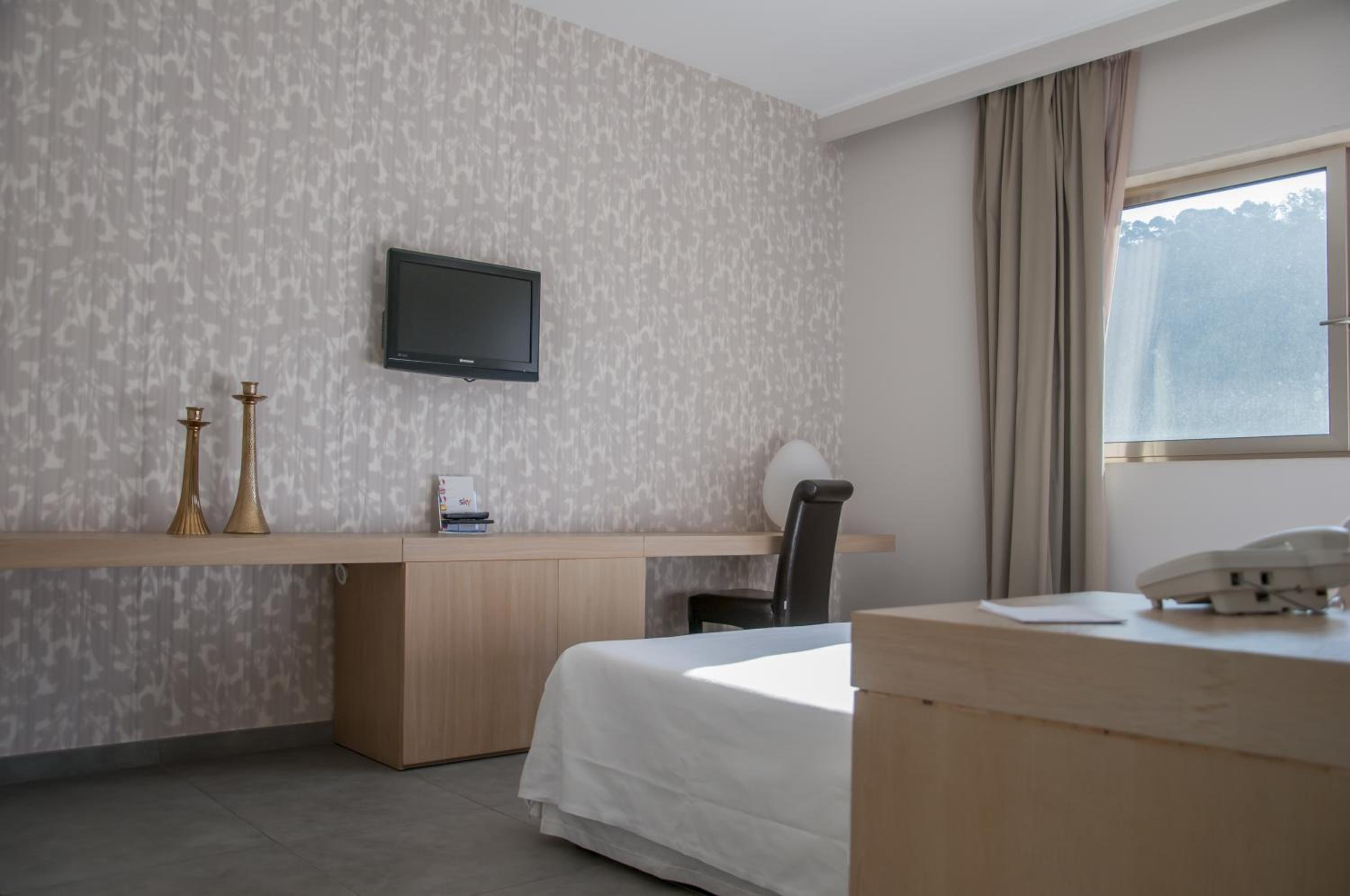 Superior Double or Twin Room photo 3