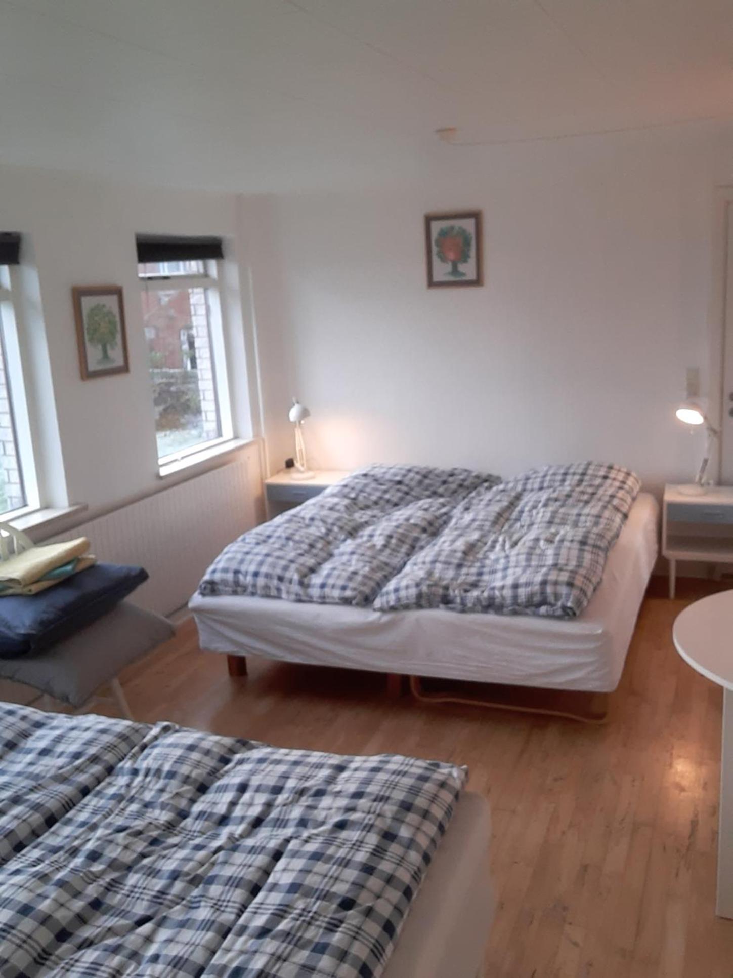 Double Room with Shared Bathroom photo 1