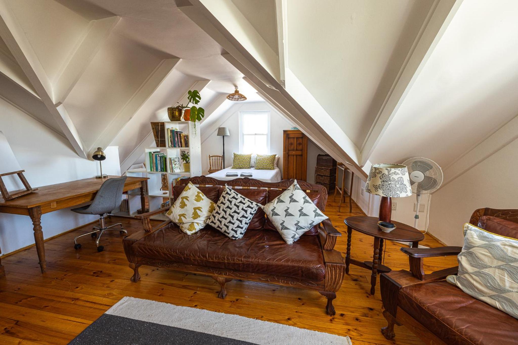 Three-Bedroom House photo 1