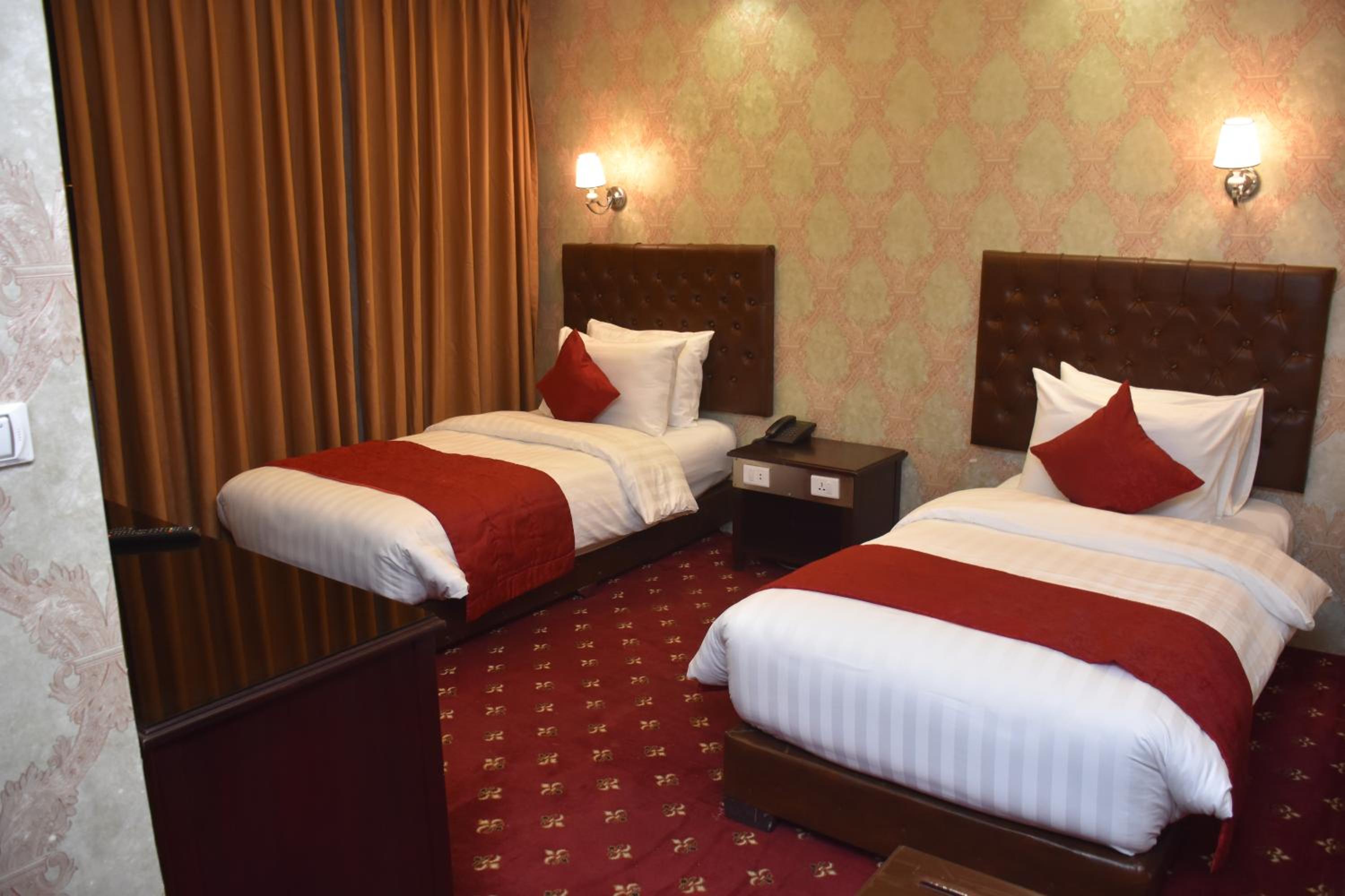 Deluxe Double or Twin Room