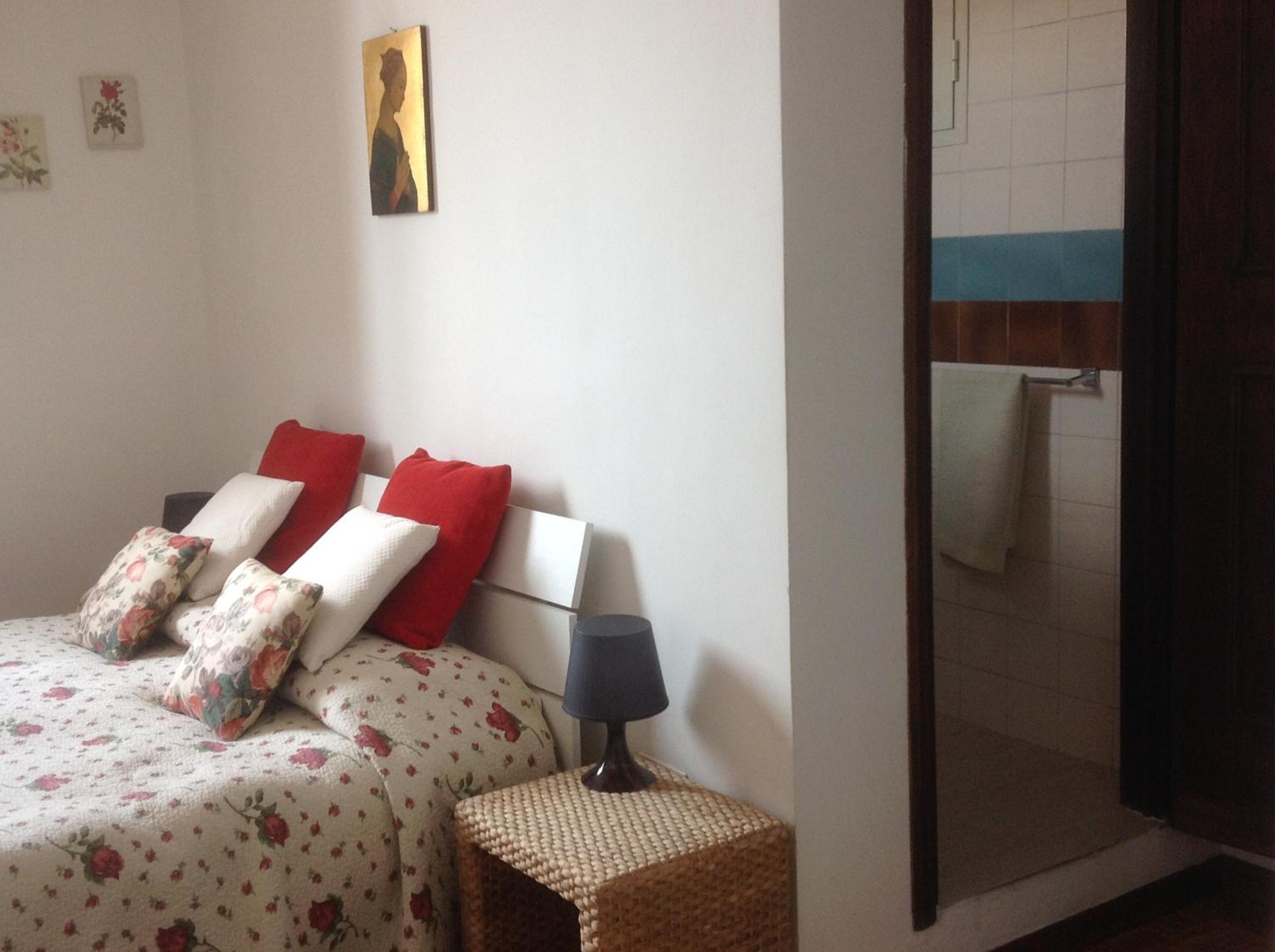 Large Double Room photo 1