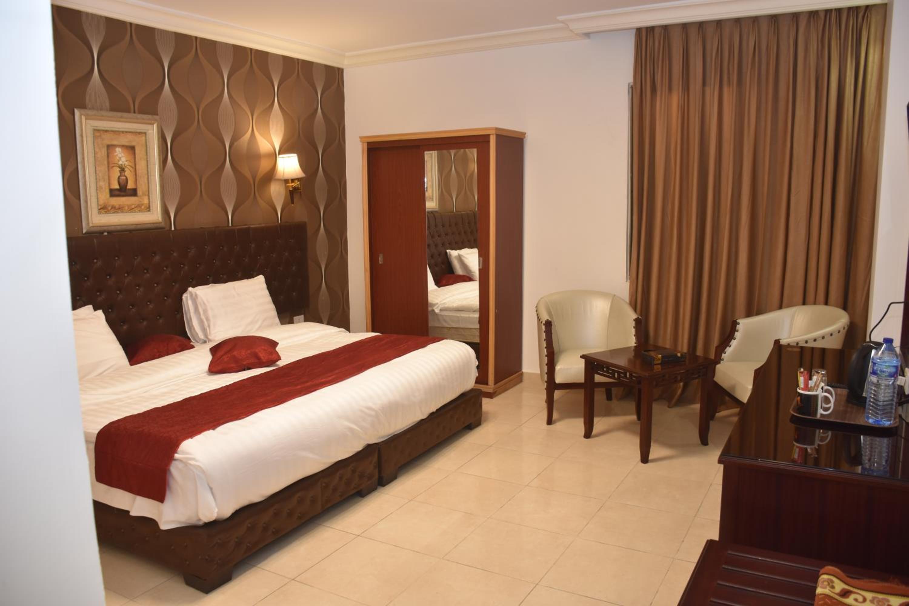 Superior King Room