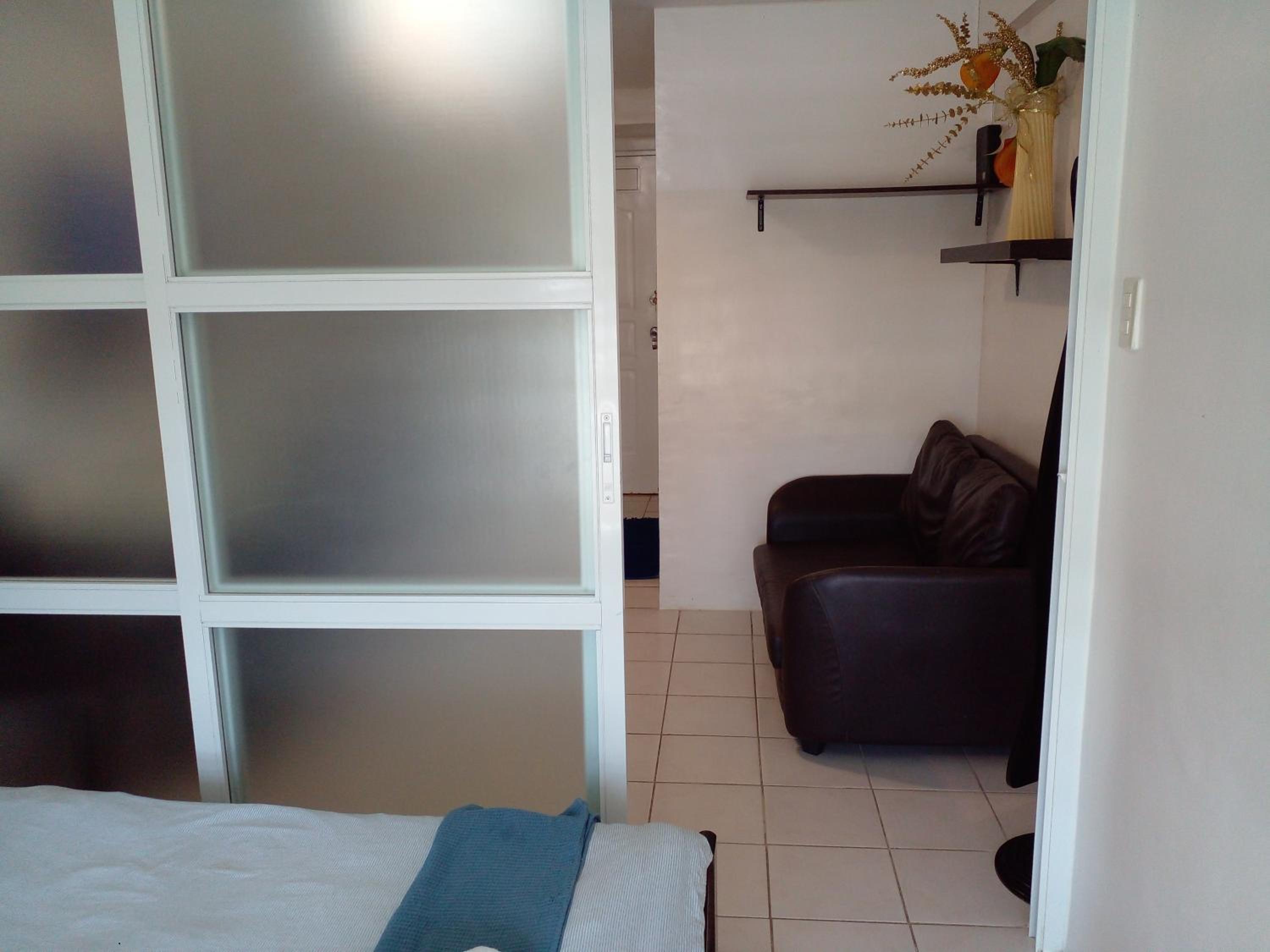 Apartment with Balcony photo 2