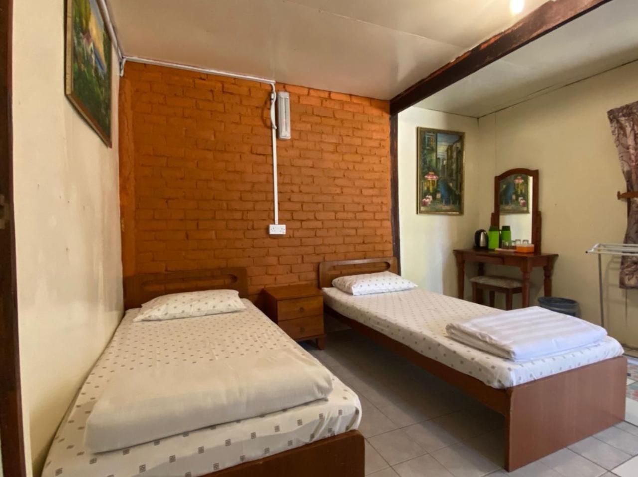 Budget Twin Room
