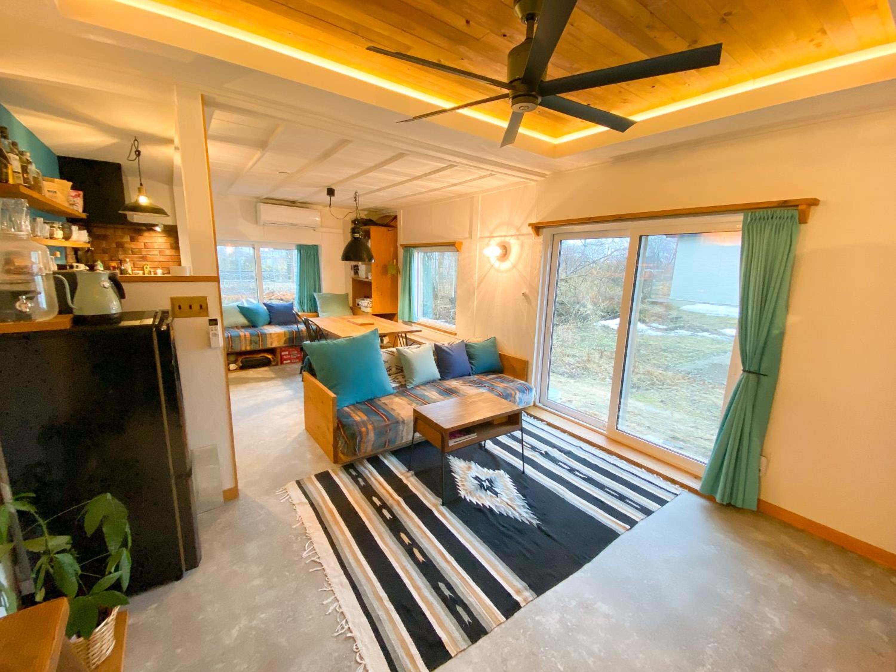 One-Bedroom House photo 1