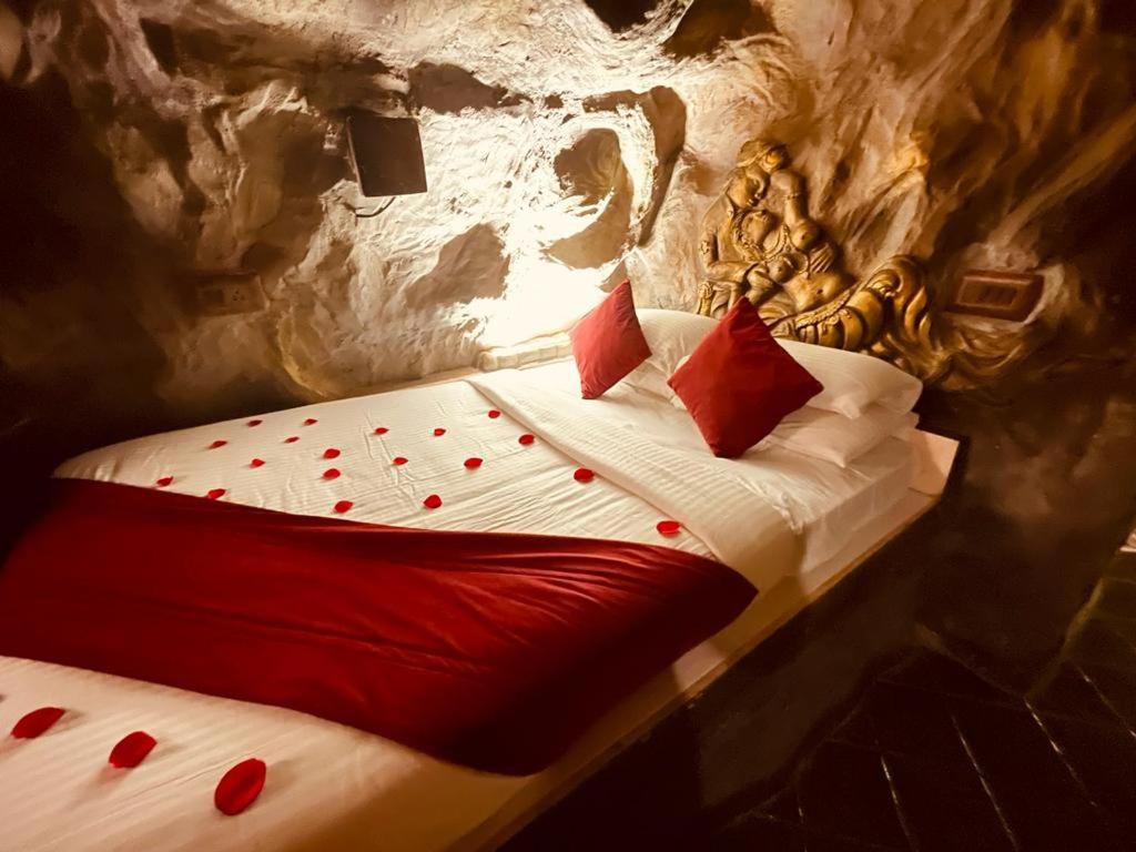 Double Room - Photo 5