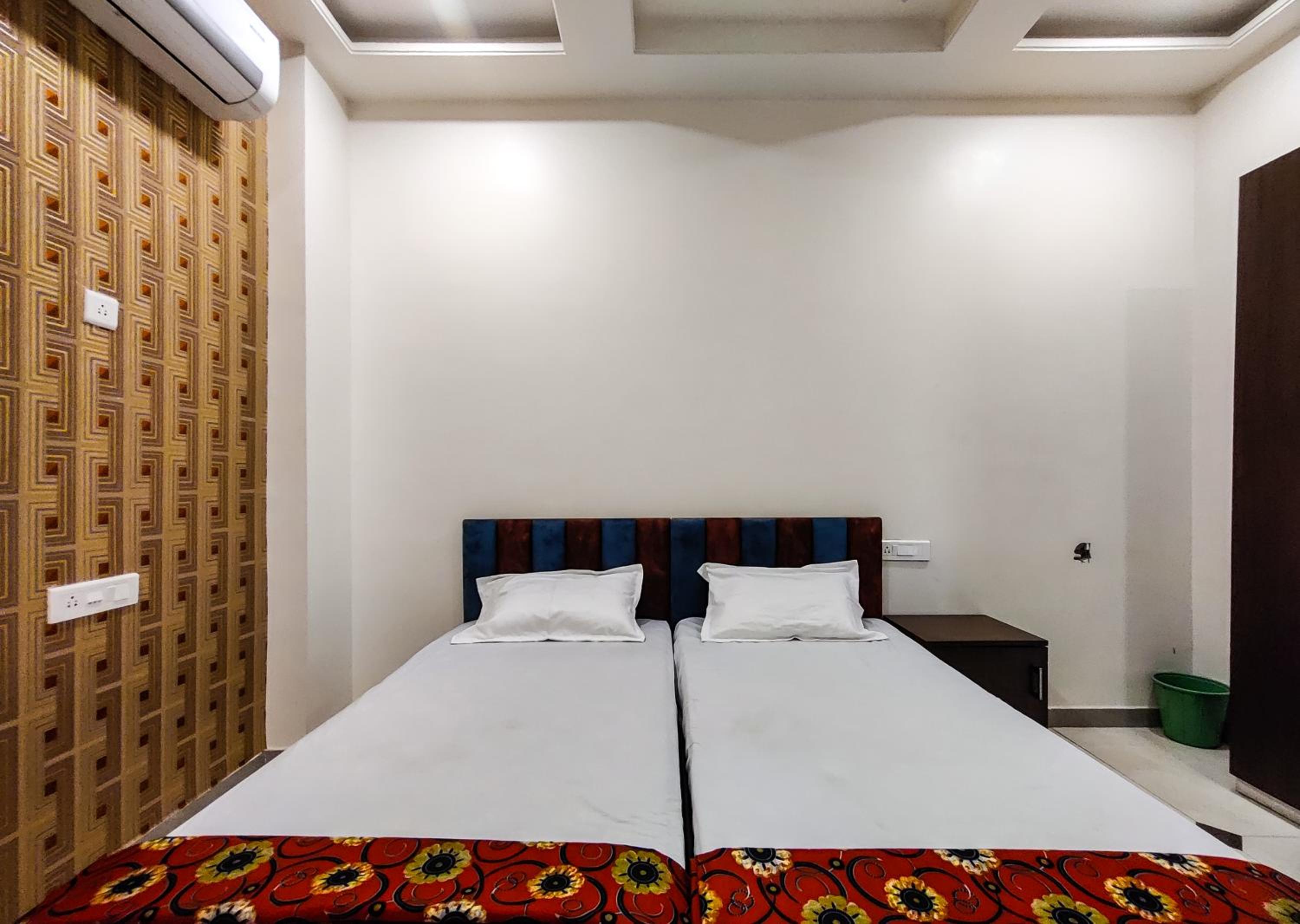 Deluxe Double Room With Bath photo 1