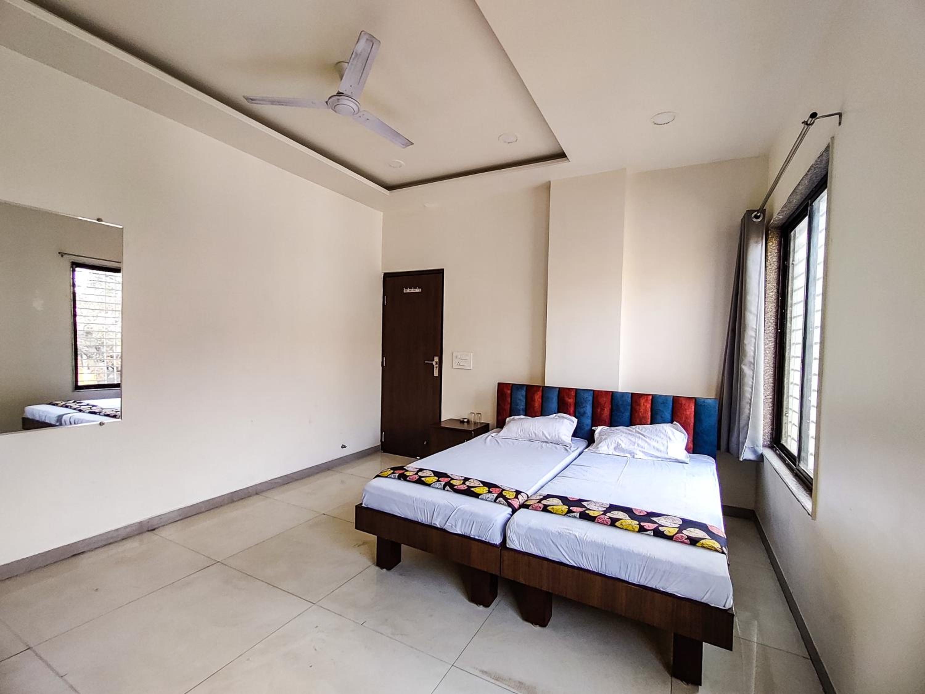 Deluxe Triple Room photo 3