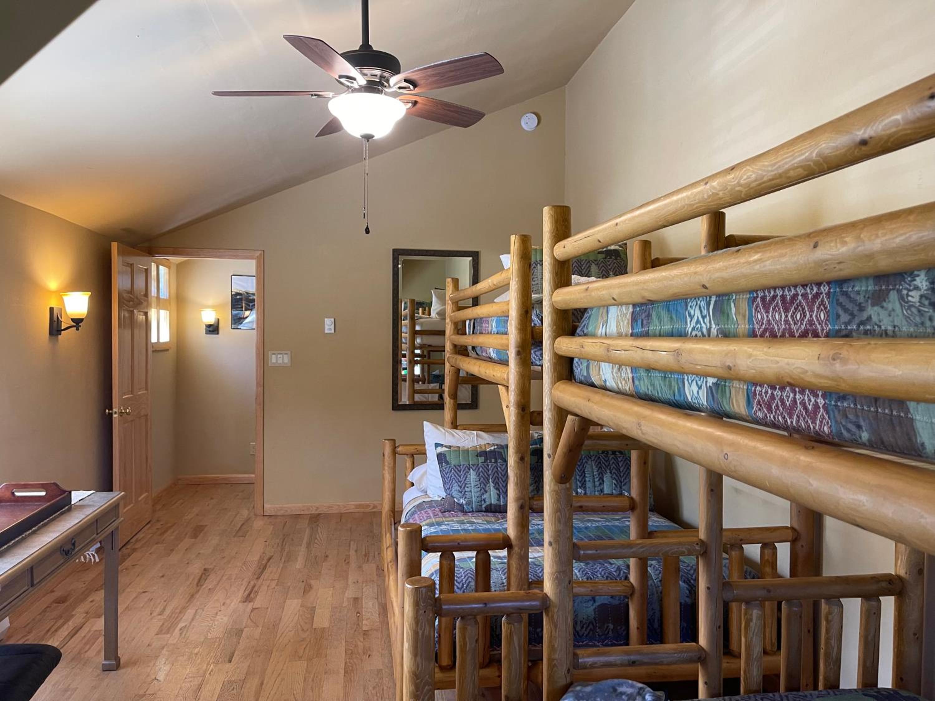 Four-Bedroom Vacation Home photo 3