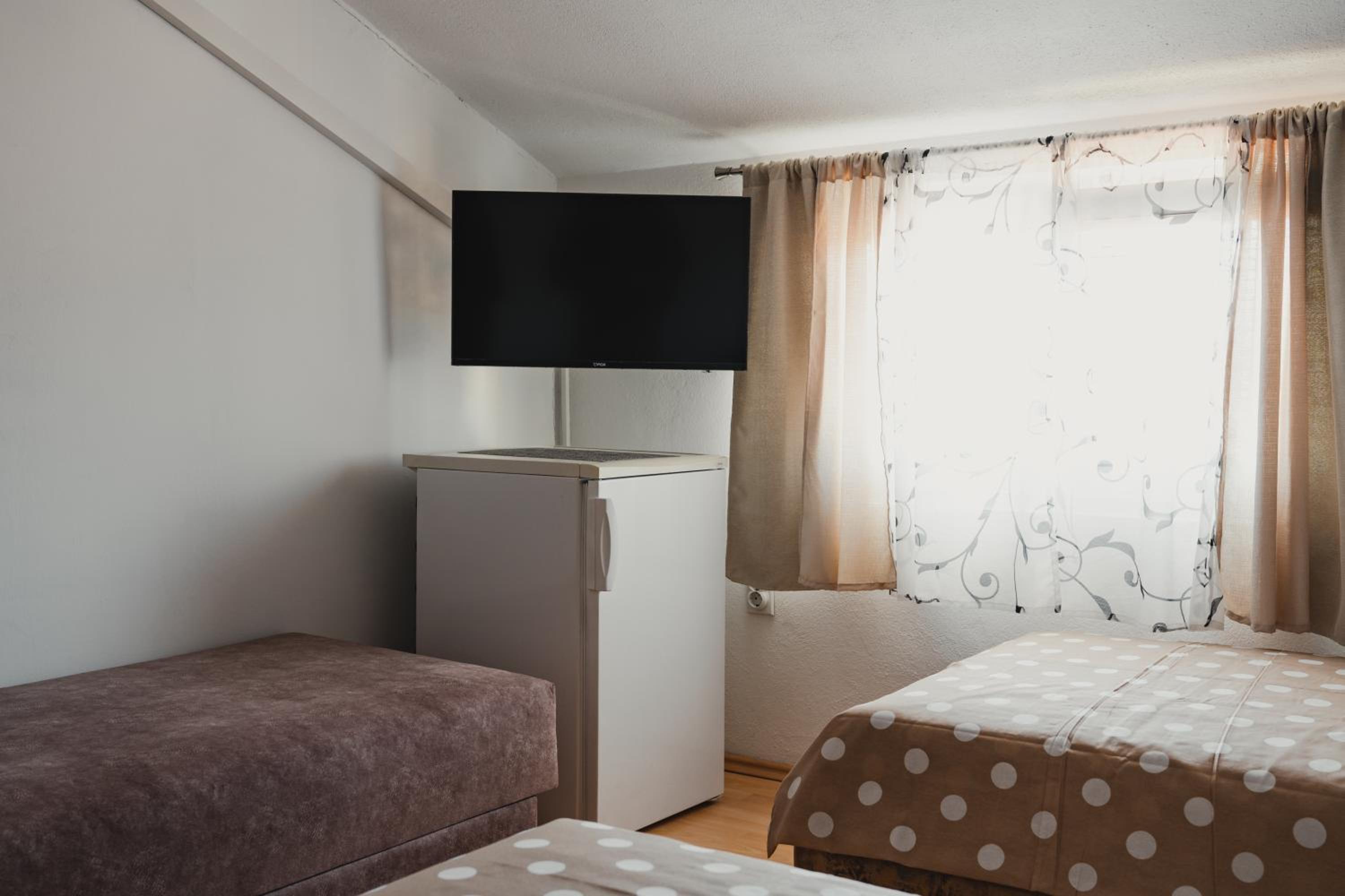 Standard Double Room with Shared Bathroom photo 1