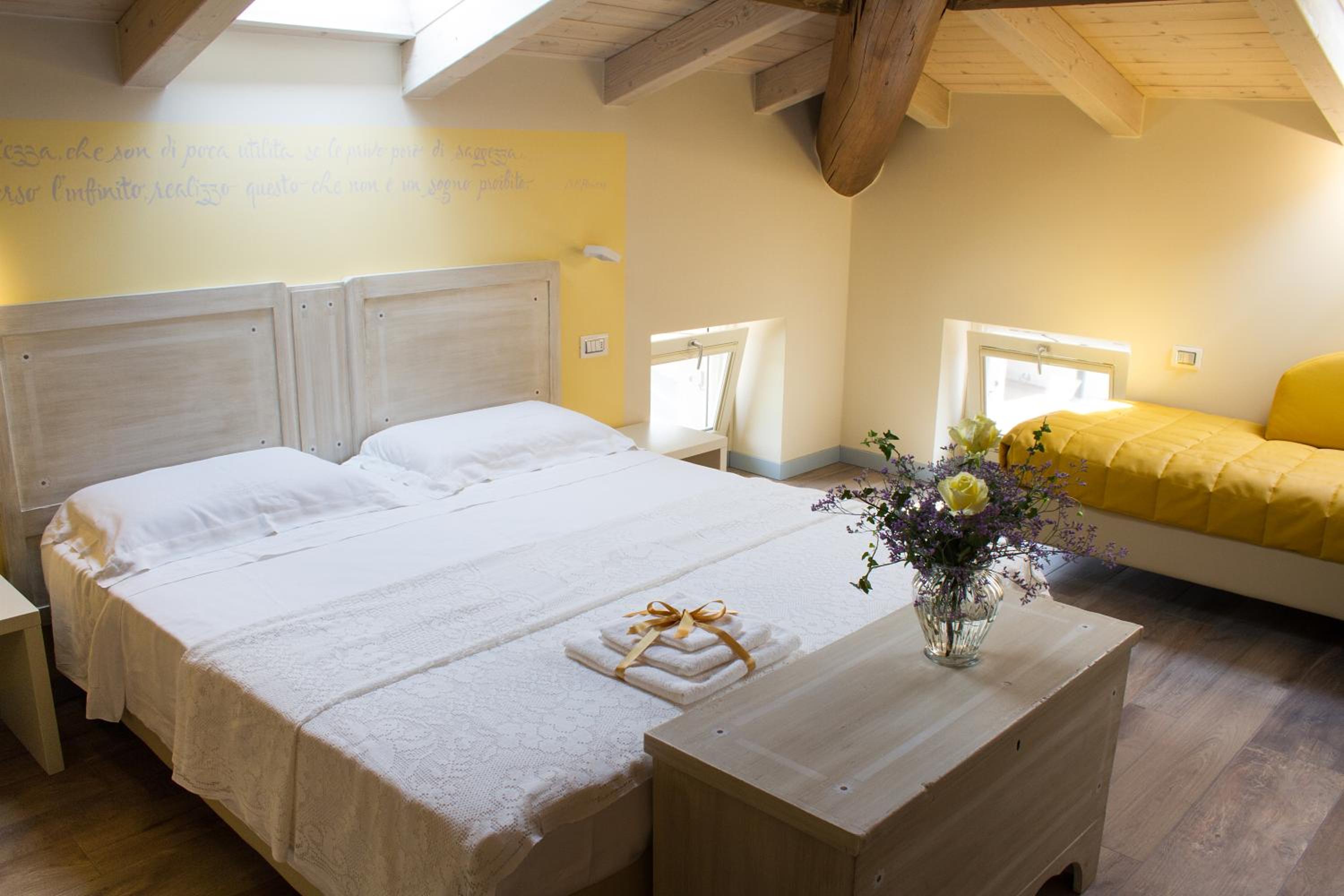 Triple Room with Private Bathroom