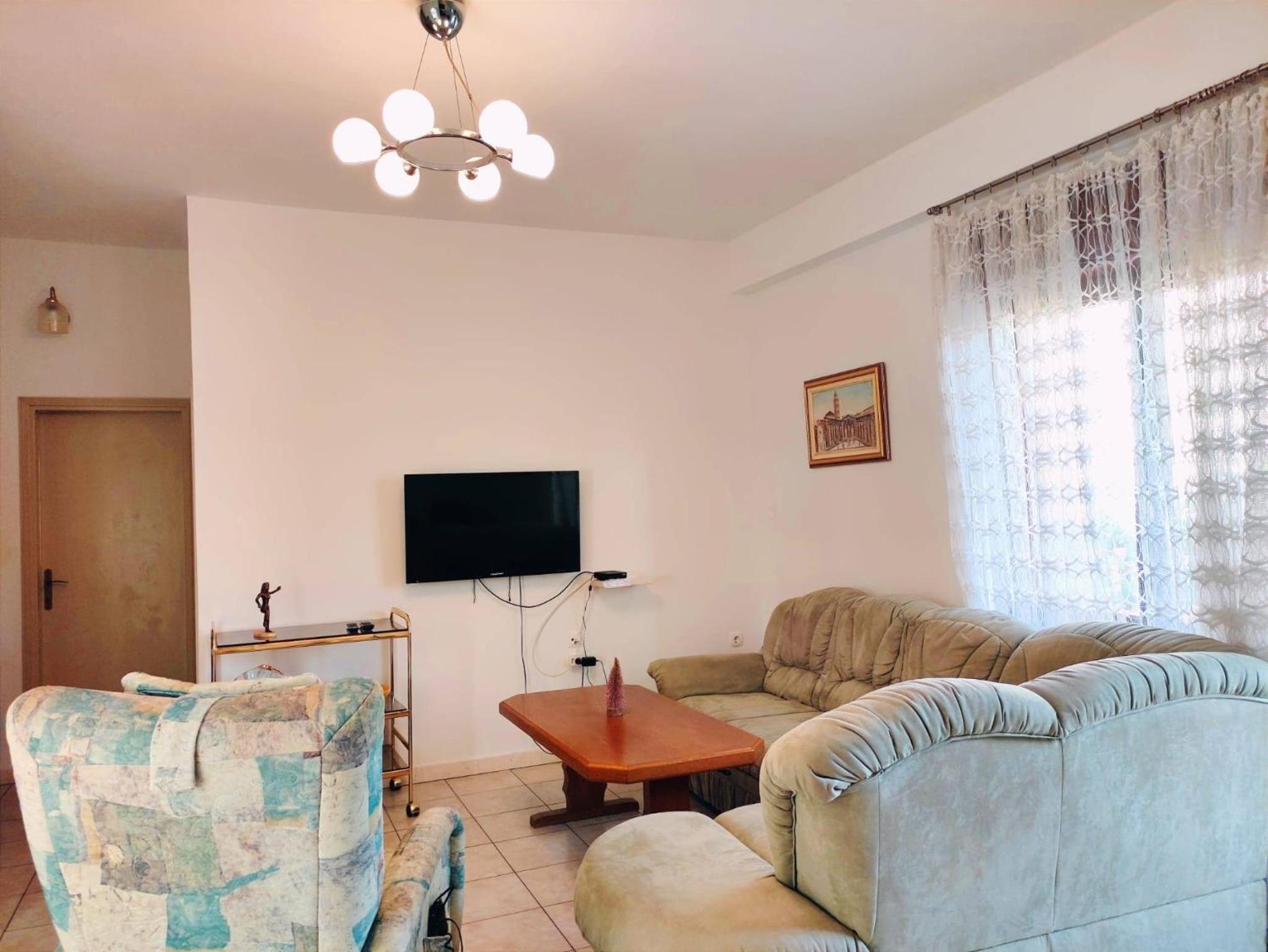 One Bedroom Apartment