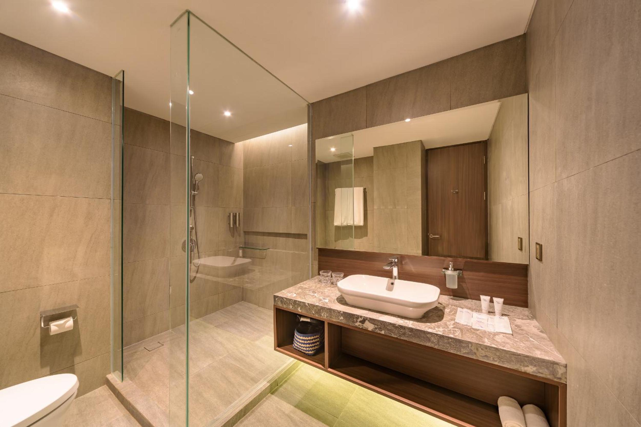 Executive Twin Room - Photo 6