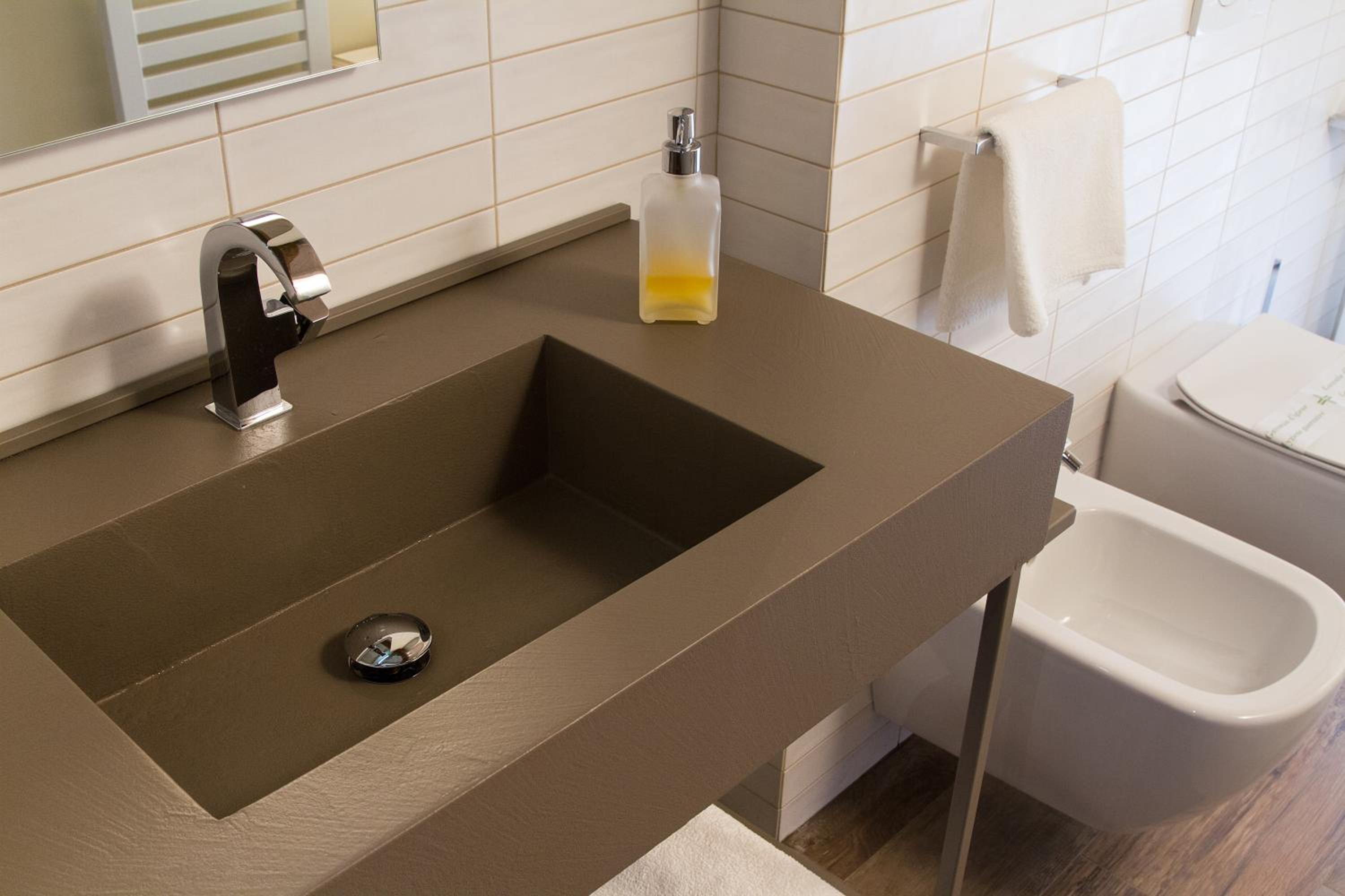 Double or Twin Room with Private Bathroom photo 2