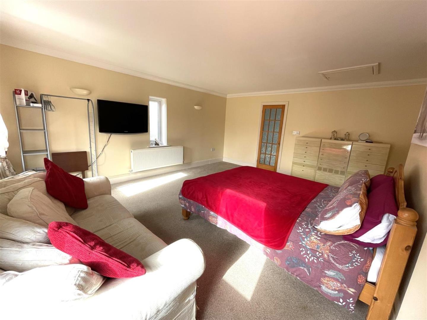 King Room with En-Suite and Garden View - Photo 2
