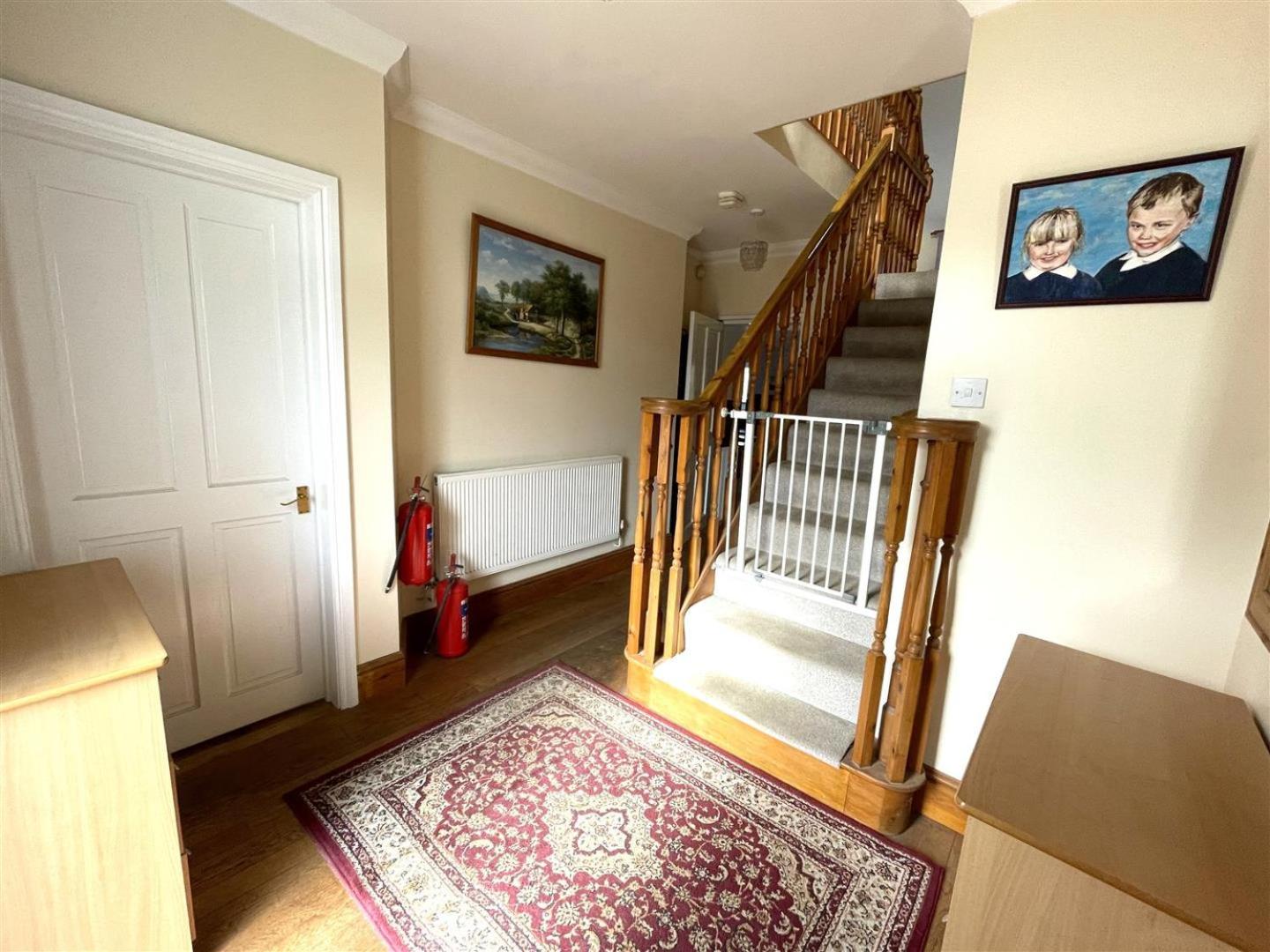 Twin Room with En-Suite and Garden Views photo 2