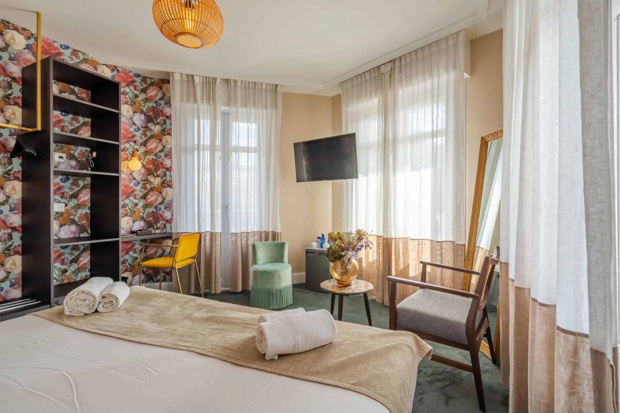 Superior Double Room - Photo 2