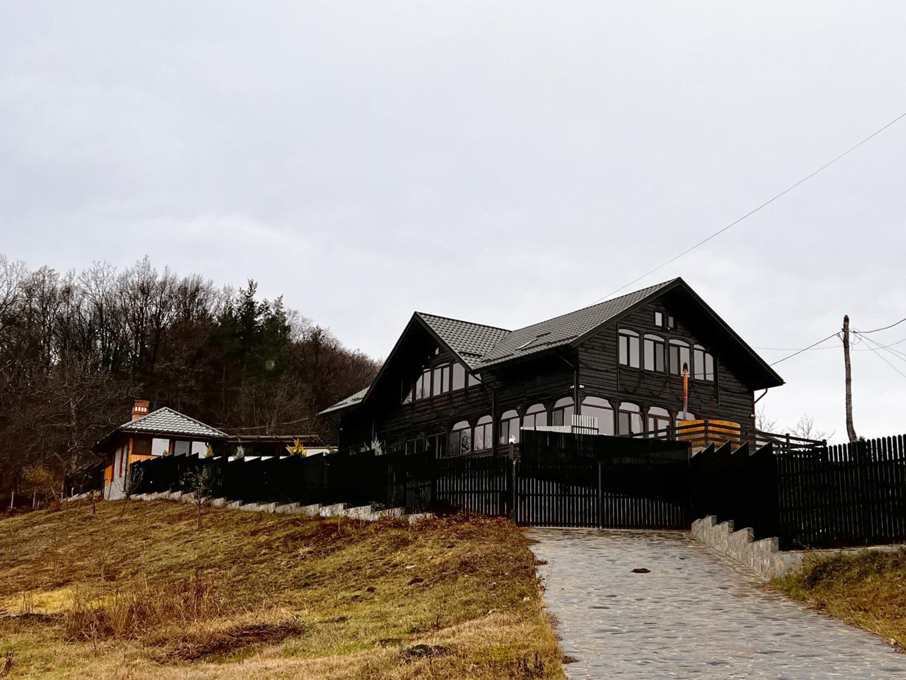 Villa photo 2